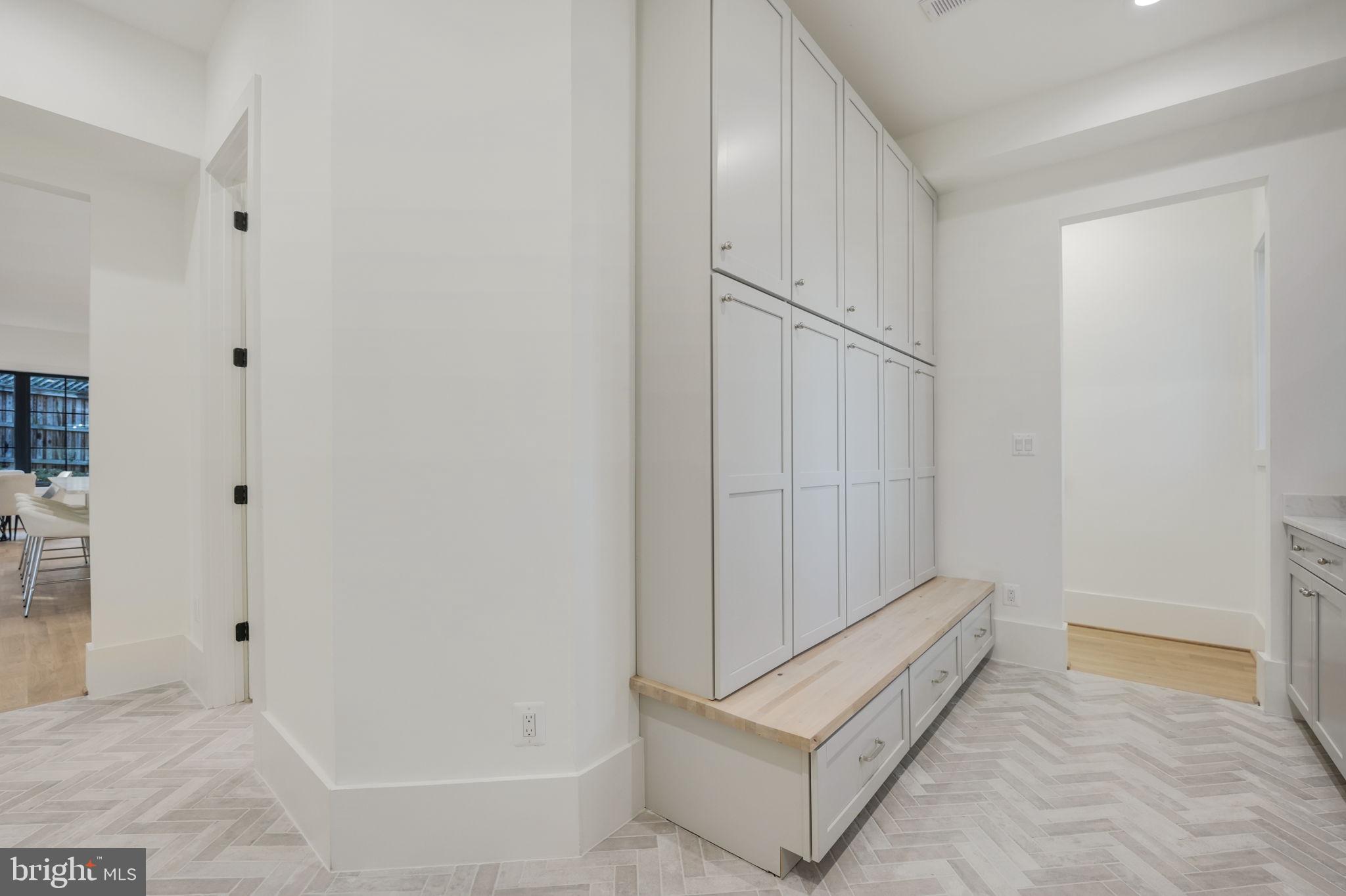 VIRGINIA FOREST - Residential