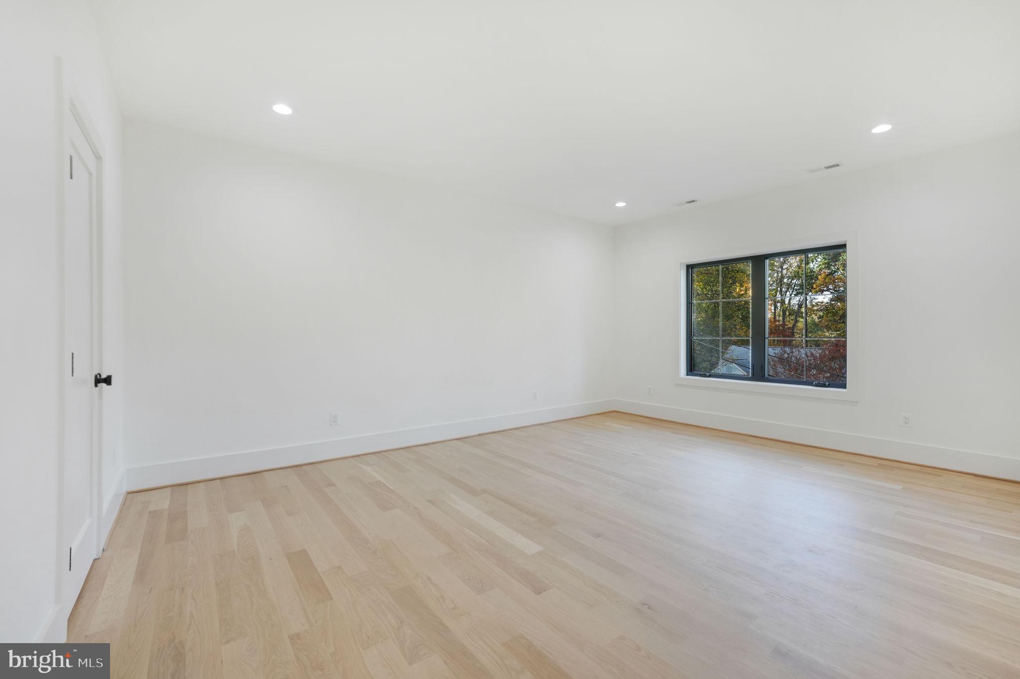 VIRGINIA FOREST - Residential