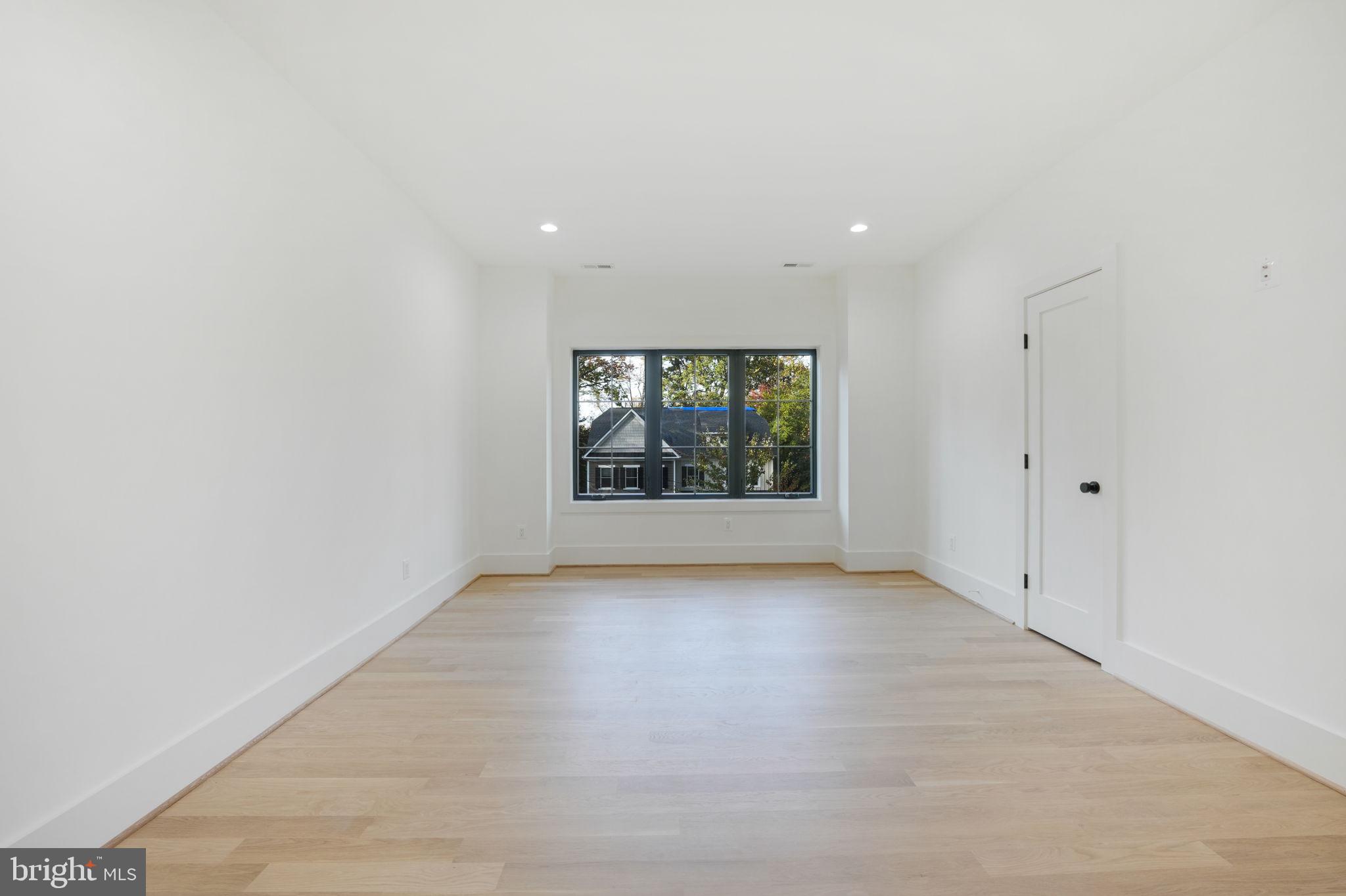 VIRGINIA FOREST - Residential