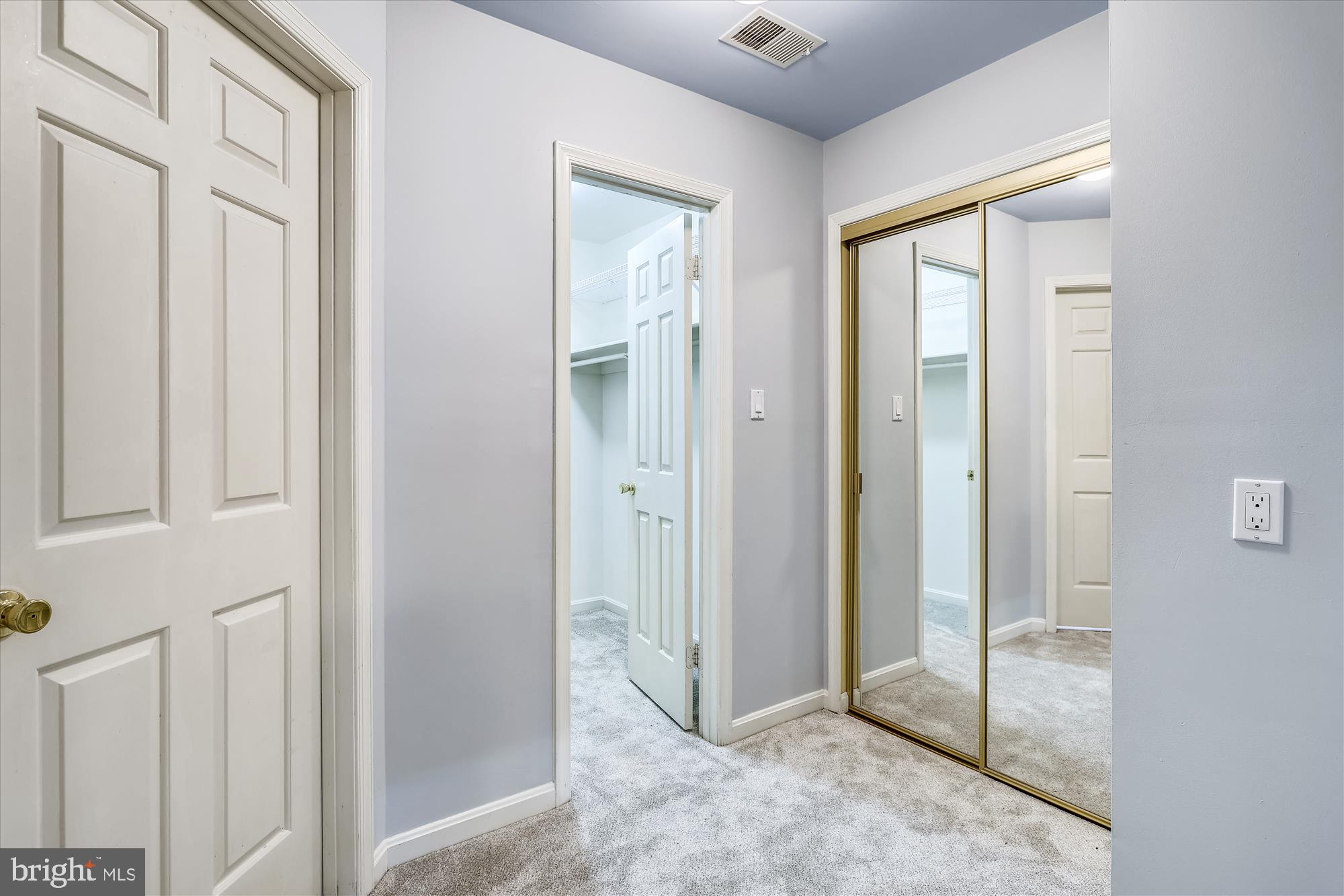 CHURCHILL TOWN SECTOR - Residential