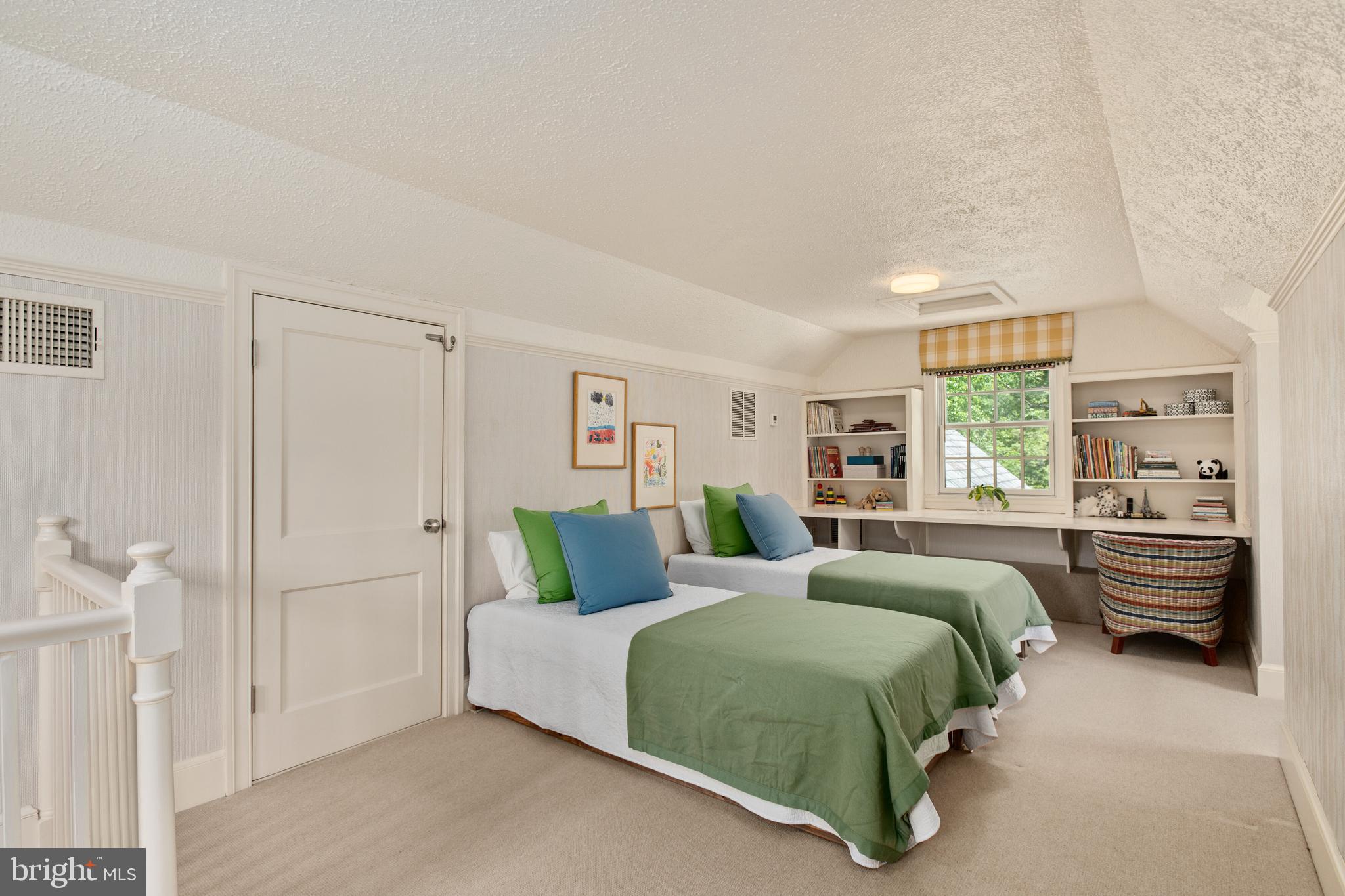 BANNOCKBURN HEIGHTS - Residential