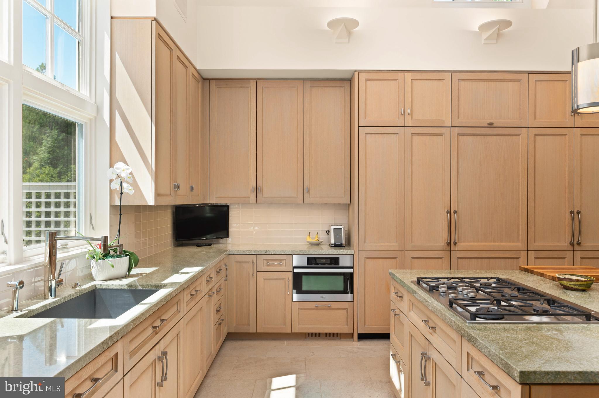 BANNOCKBURN HEIGHTS - Residential