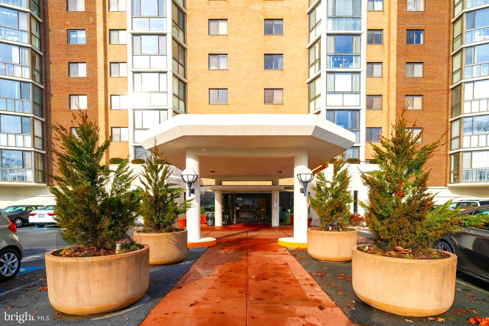 GREENS AT LEISURE WORLD - Residential