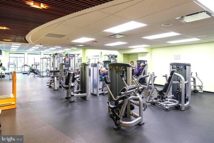 GREENS AT LEISURE WORLD - Residential