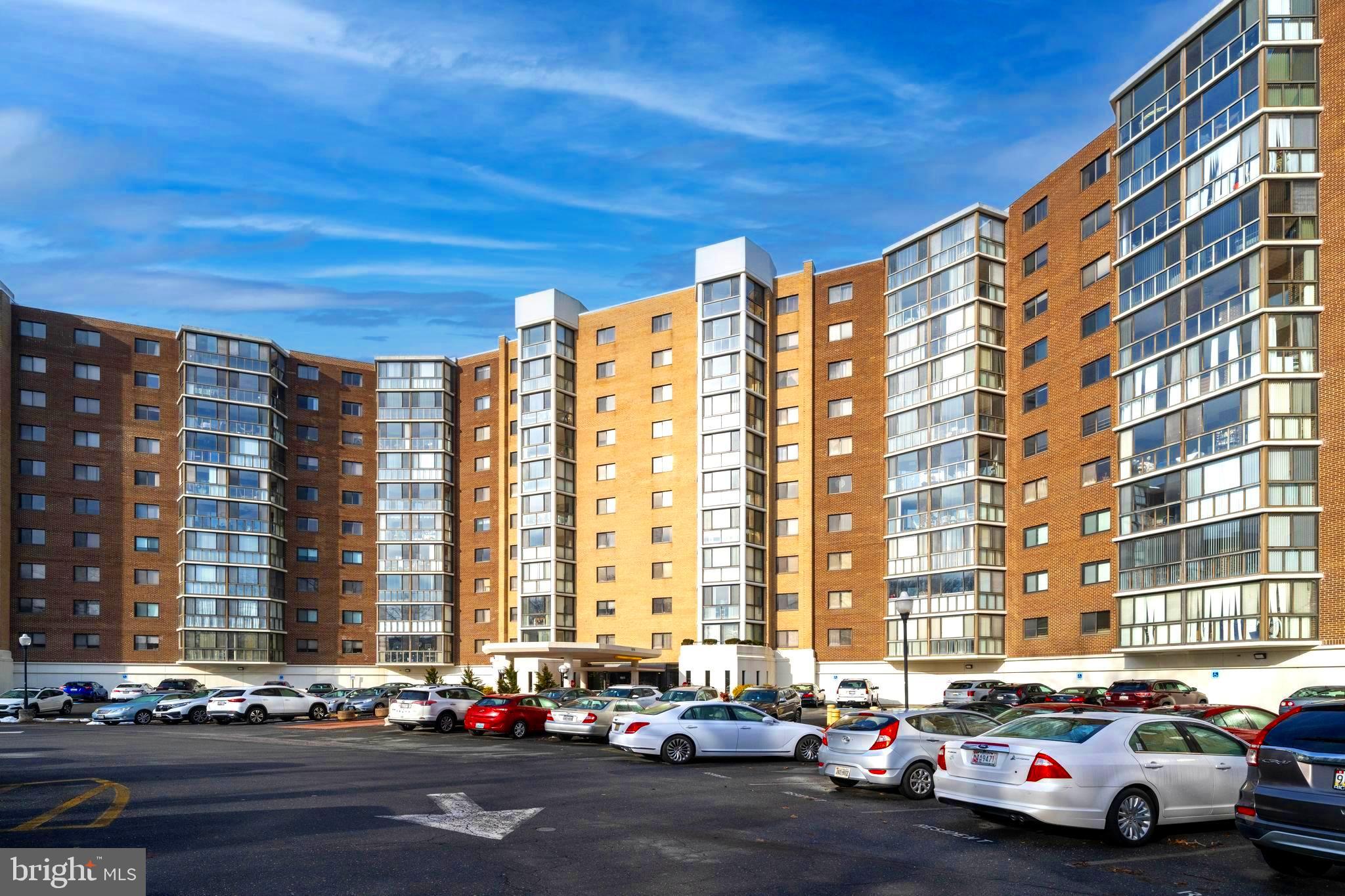 GREENS AT LEISURE WORLD - Residential