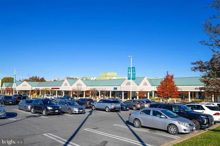 15115 INTERLACHEN DR 3-621