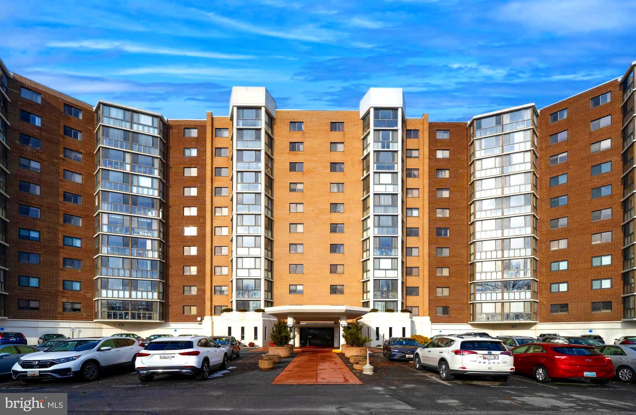 GREENS AT LEISURE WORLD - Residential