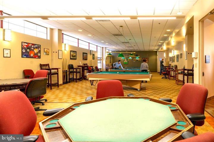 GREENS AT LEISURE WORLD - Residential