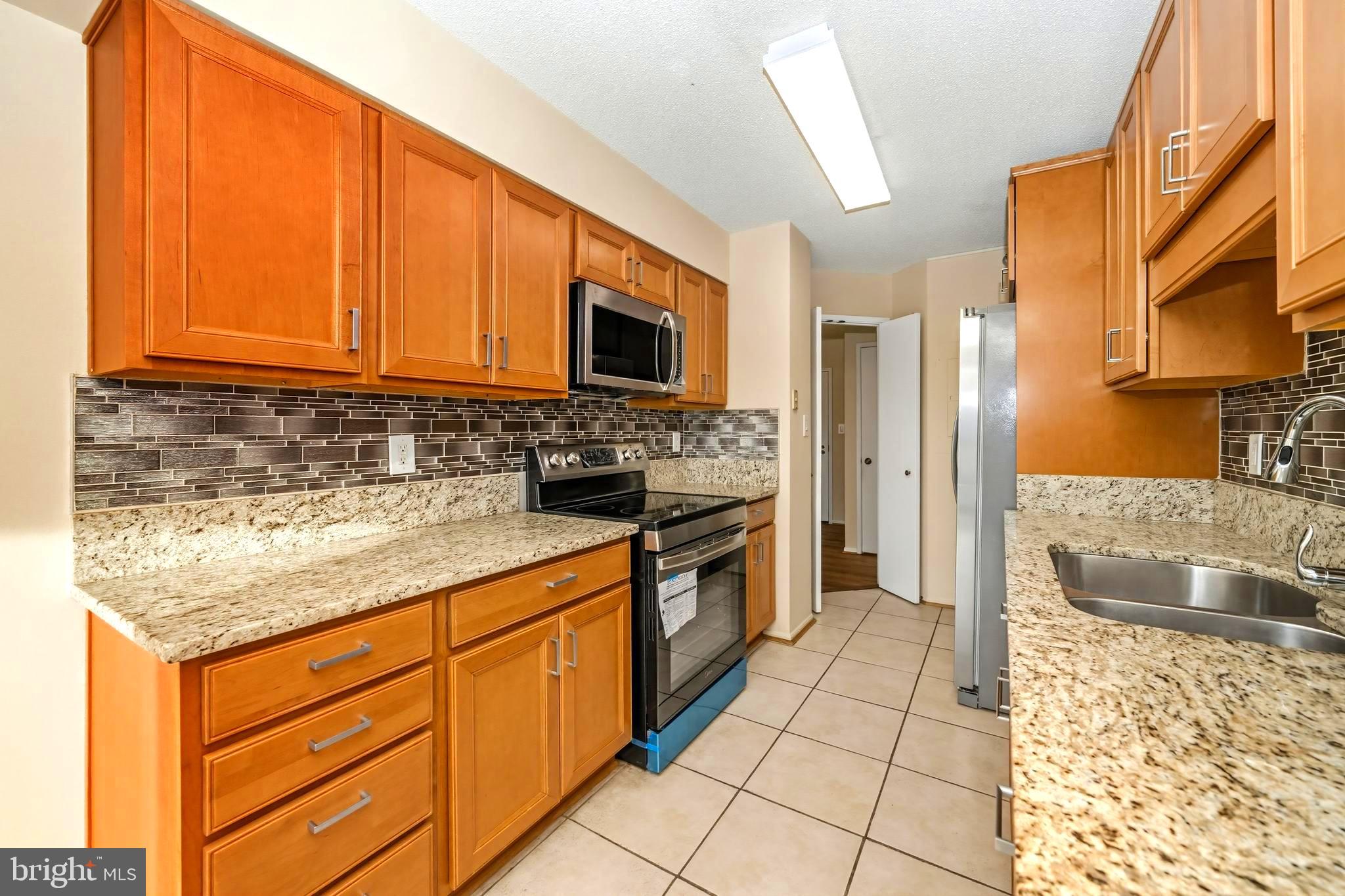 GREENS AT LEISURE WORLD - Residential
