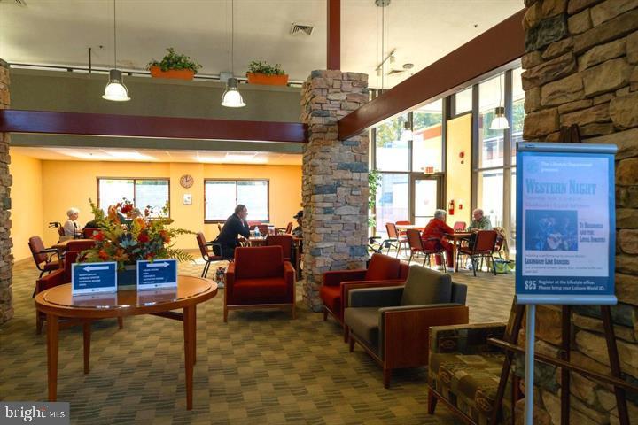 GREENS AT LEISURE WORLD - Residential