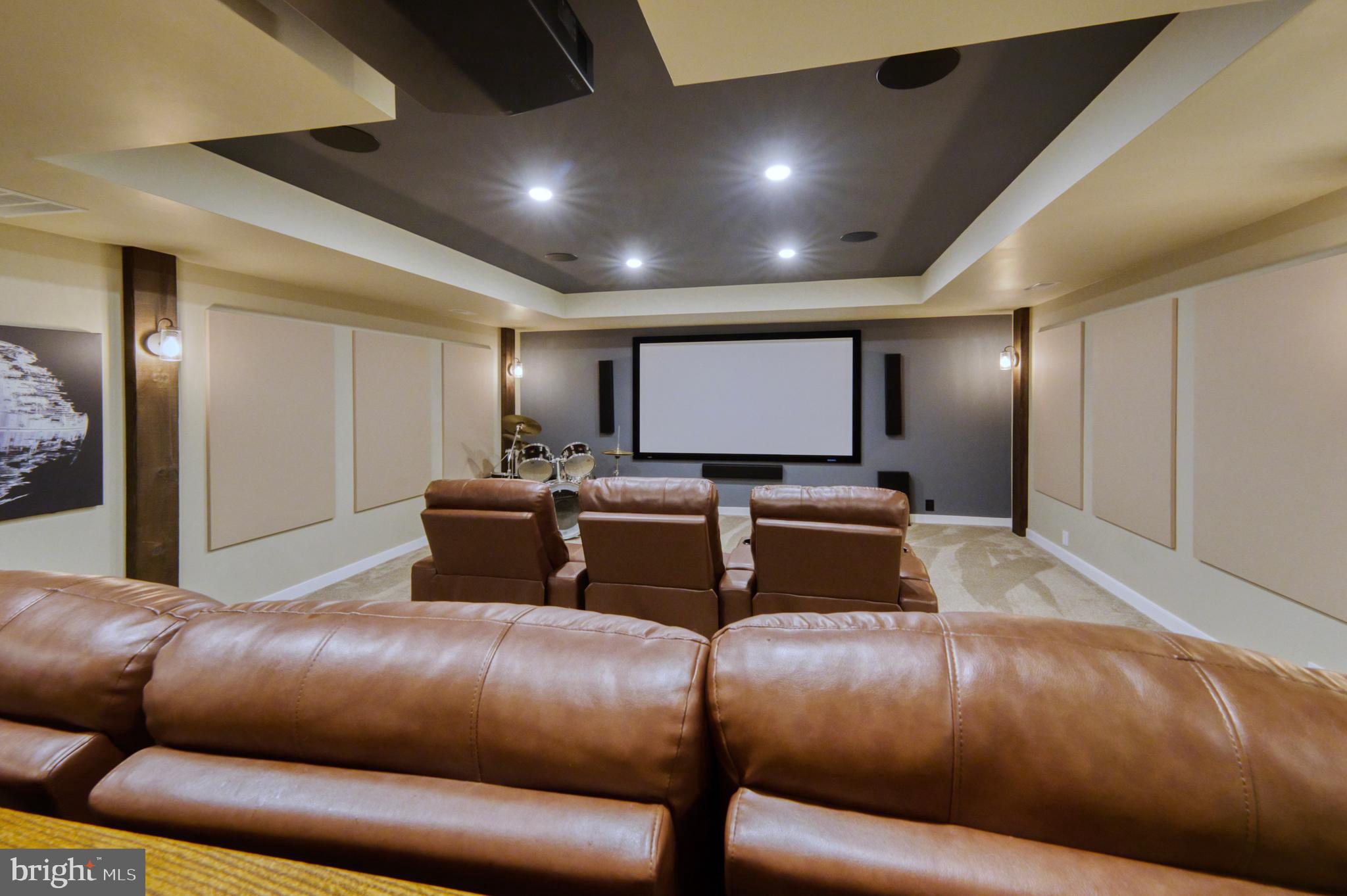 RIVER CREEK - Residential