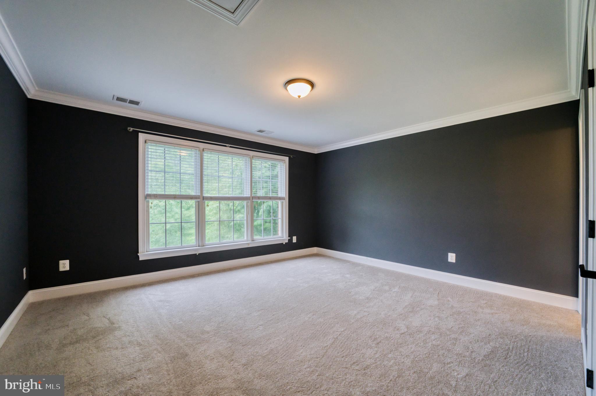 RIVER CREEK - Residential