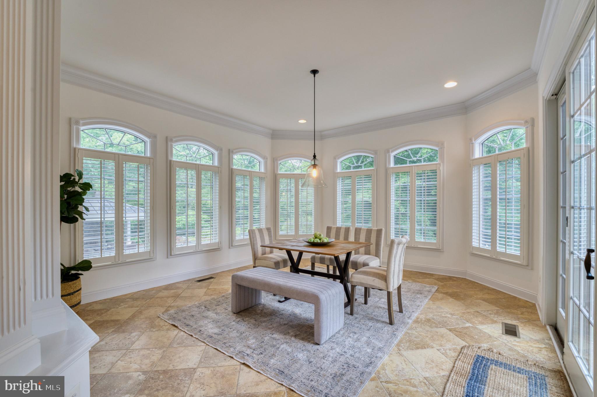 RIVER CREEK - Residential