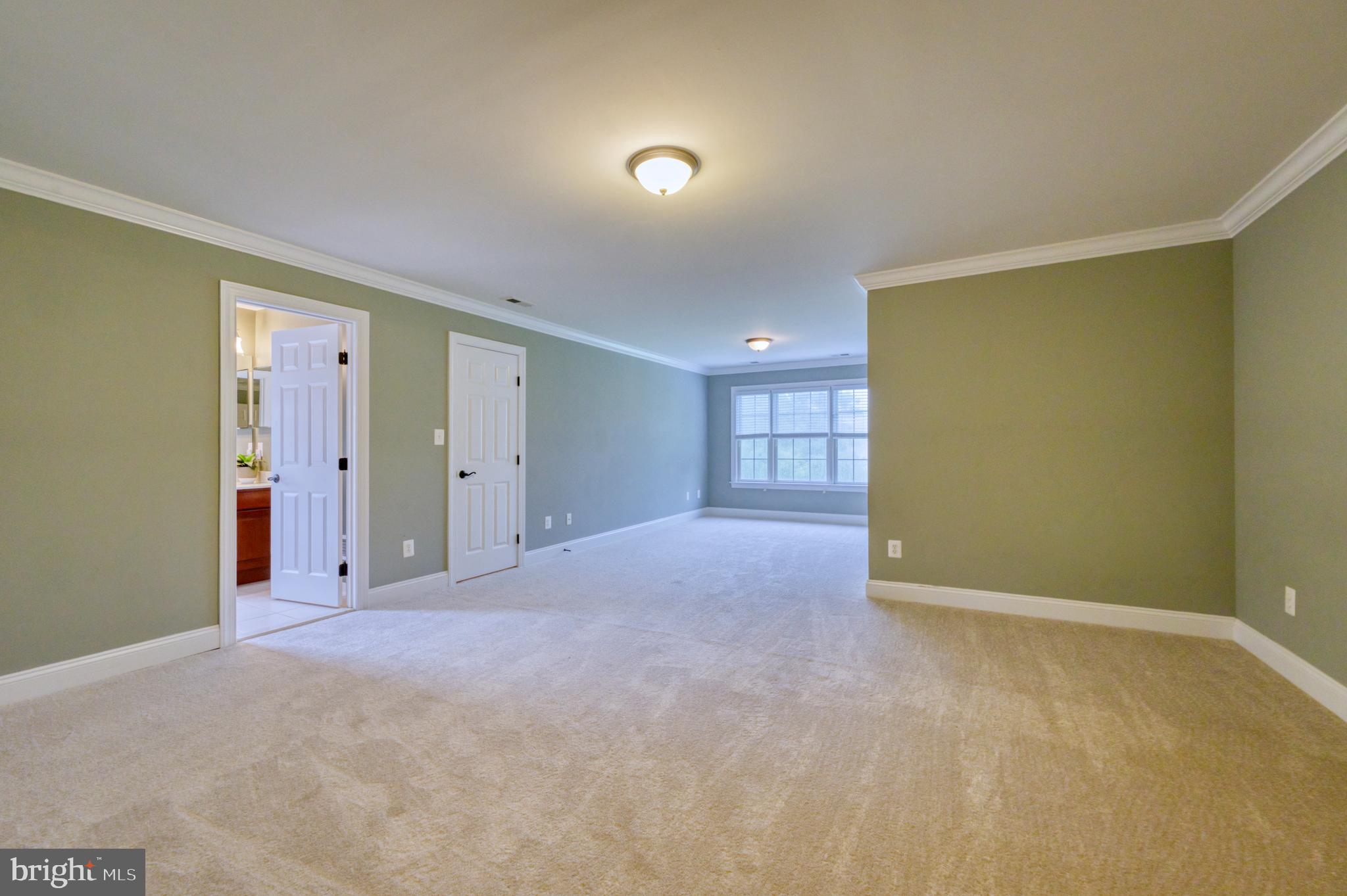 RIVER CREEK - Residential