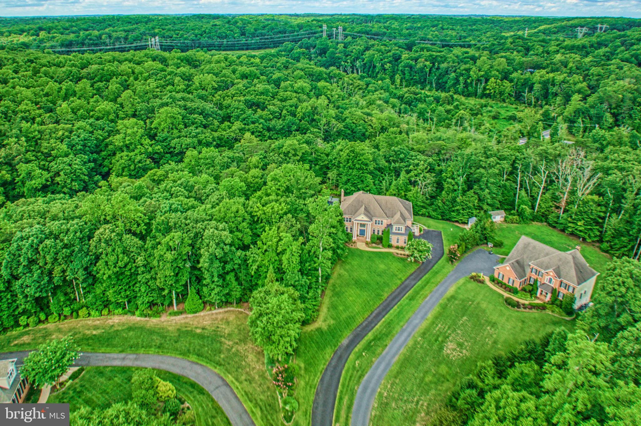 RIVER CREEK - Residential