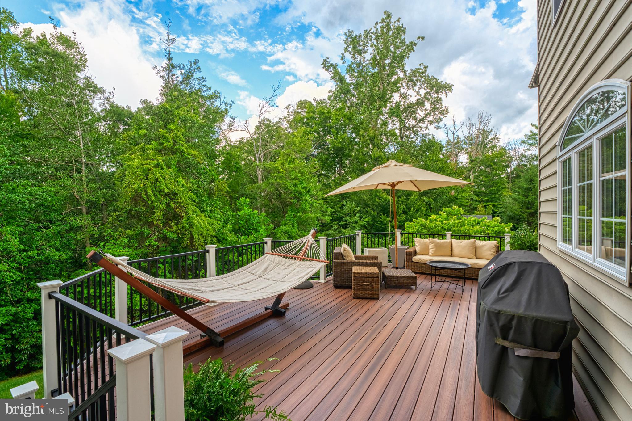 RIVER CREEK - Residential