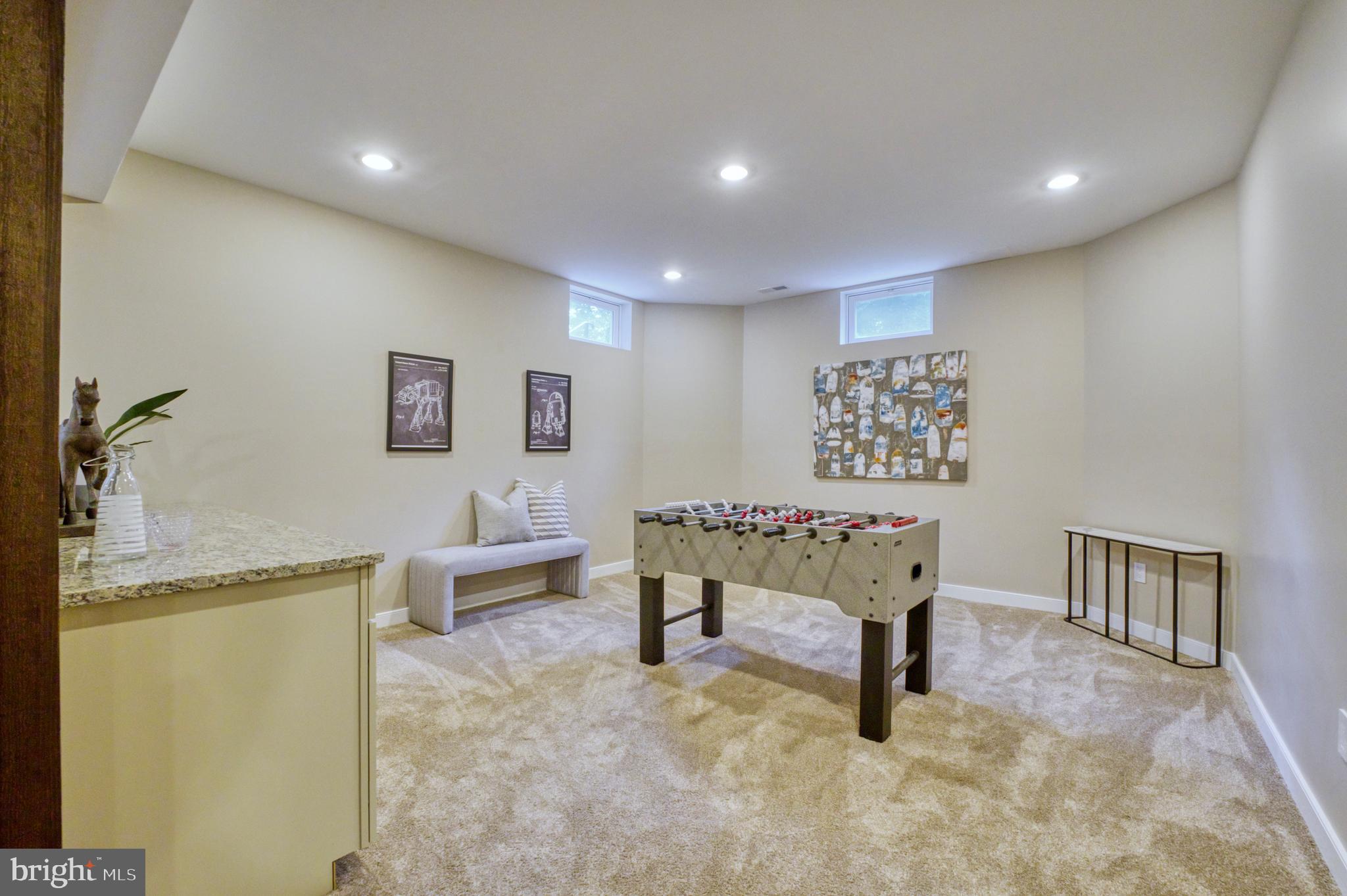 RIVER CREEK - Residential