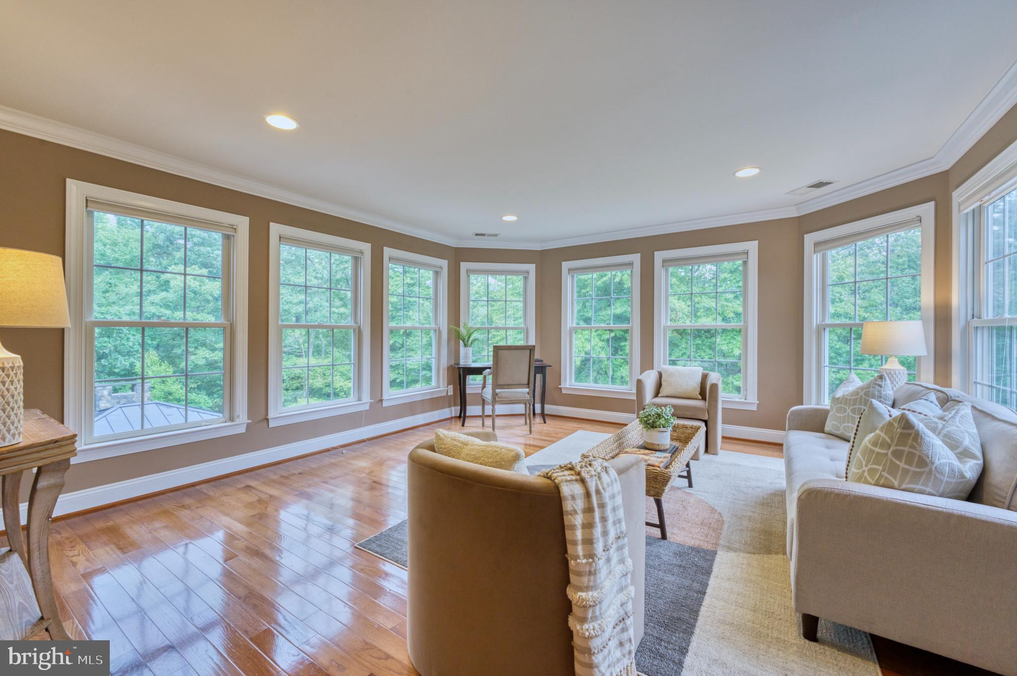 RIVER CREEK - Residential