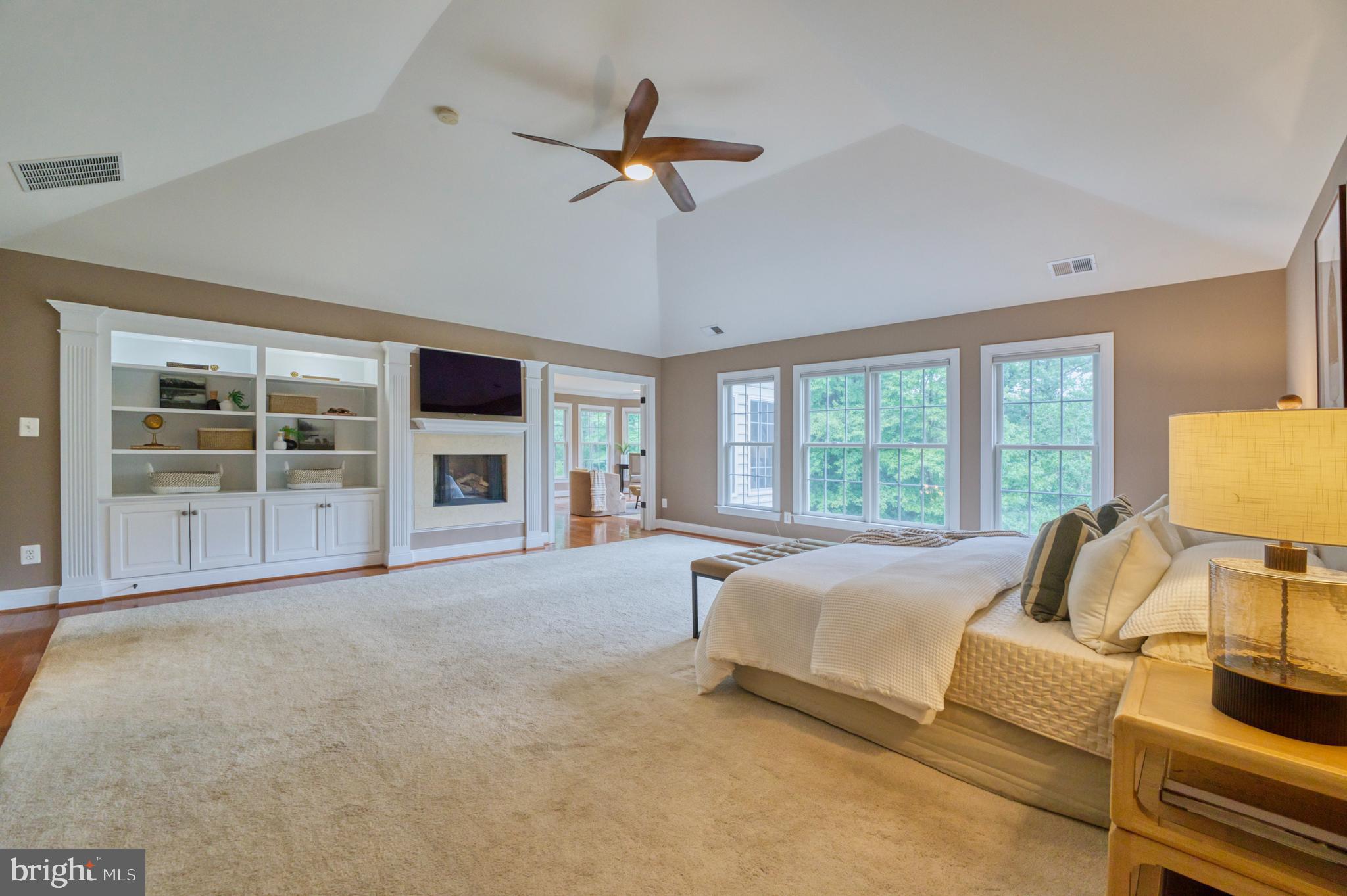 RIVER CREEK - Residential