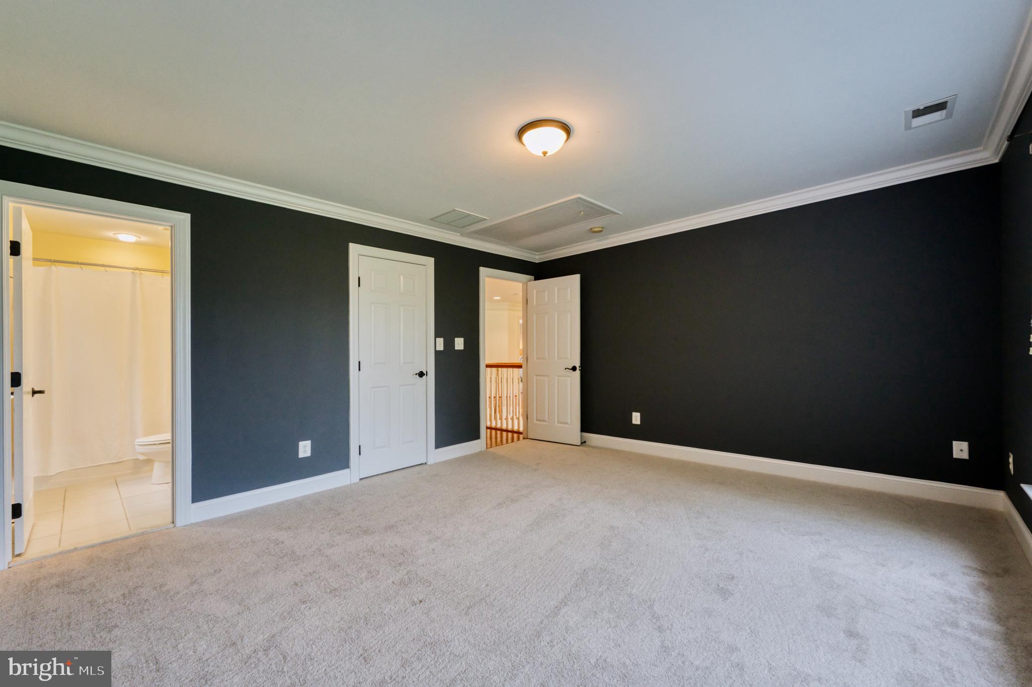 RIVER CREEK - Residential