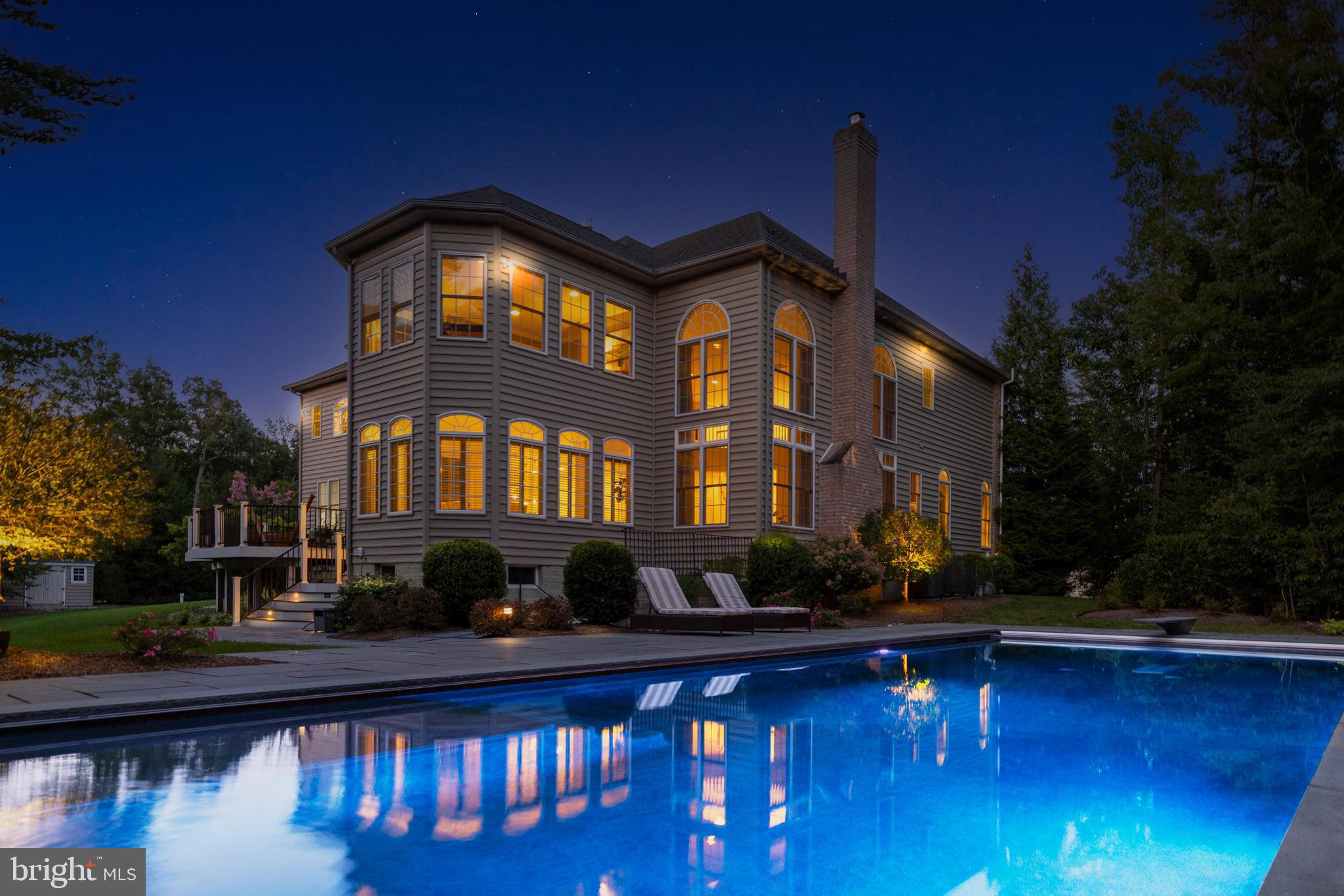 RIVER CREEK - Residential