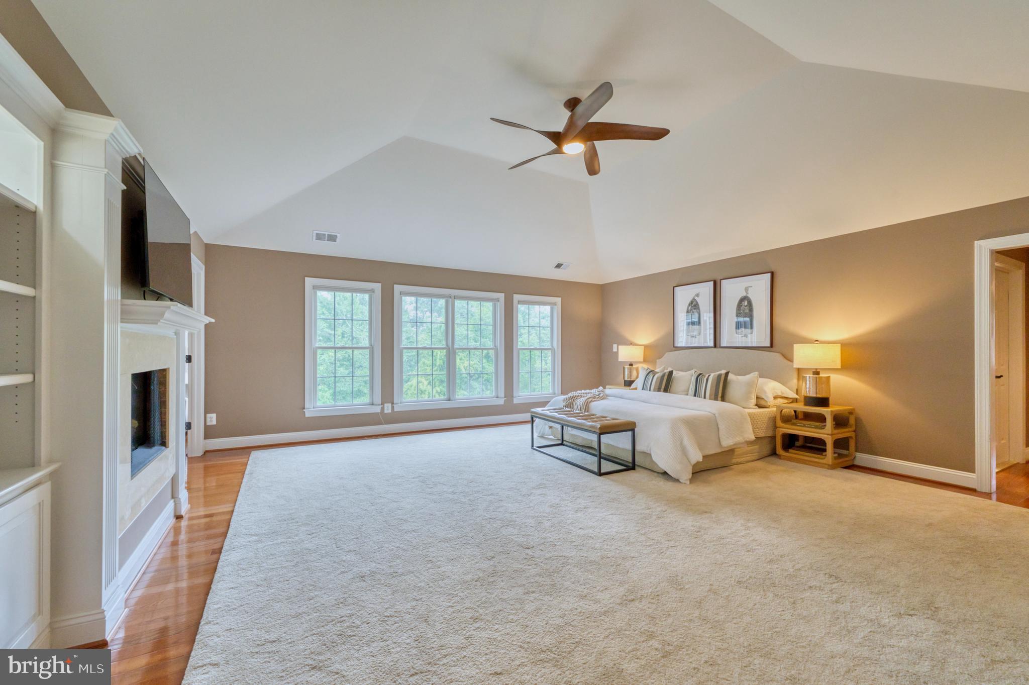 RIVER CREEK - Residential