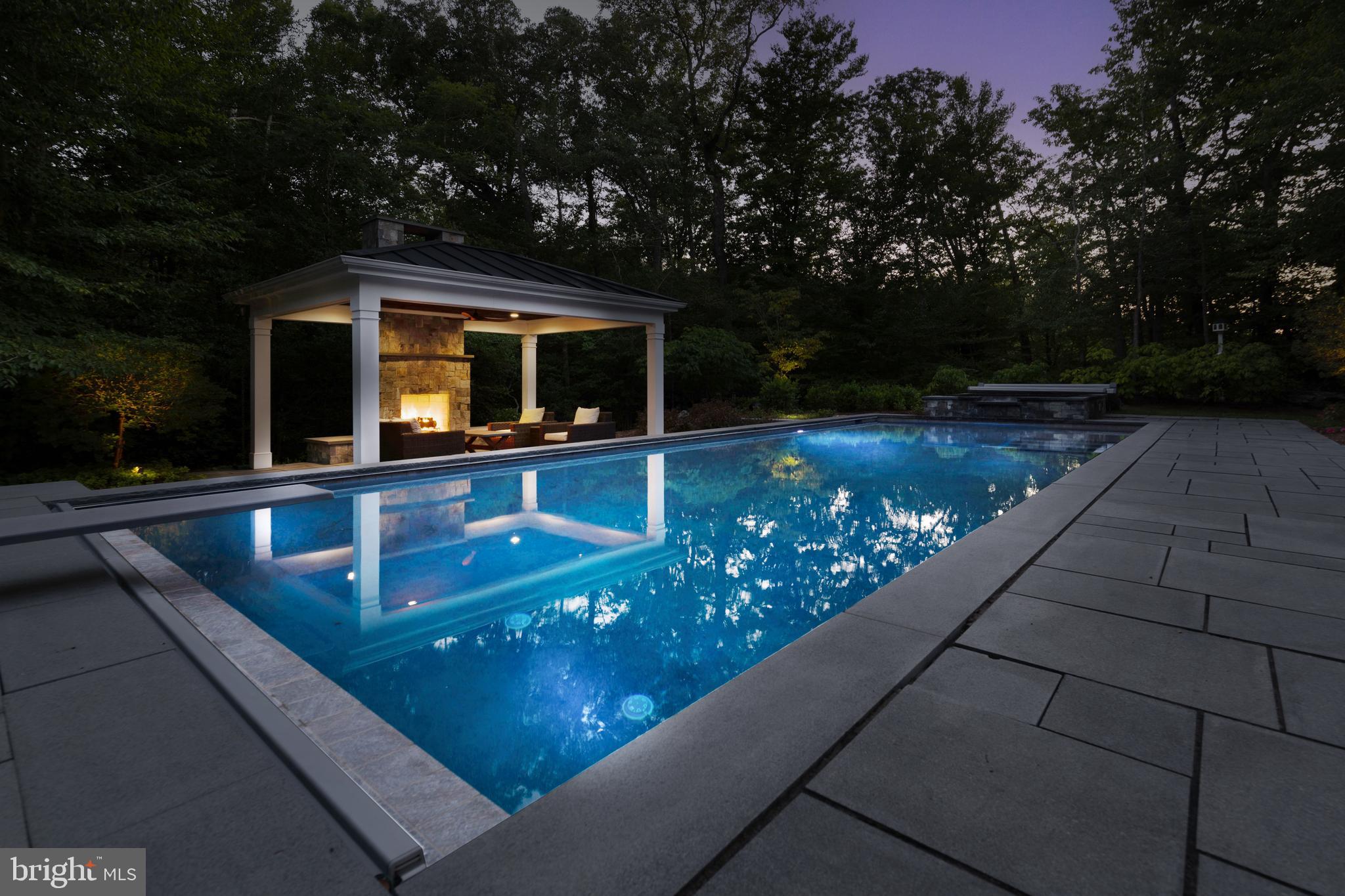 RIVER CREEK - Residential