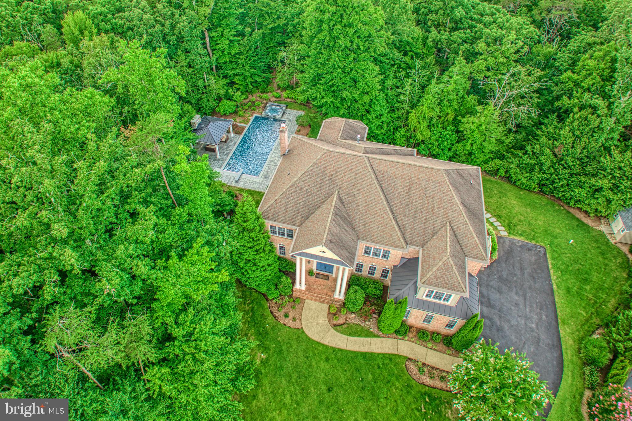 RIVER CREEK - Residential