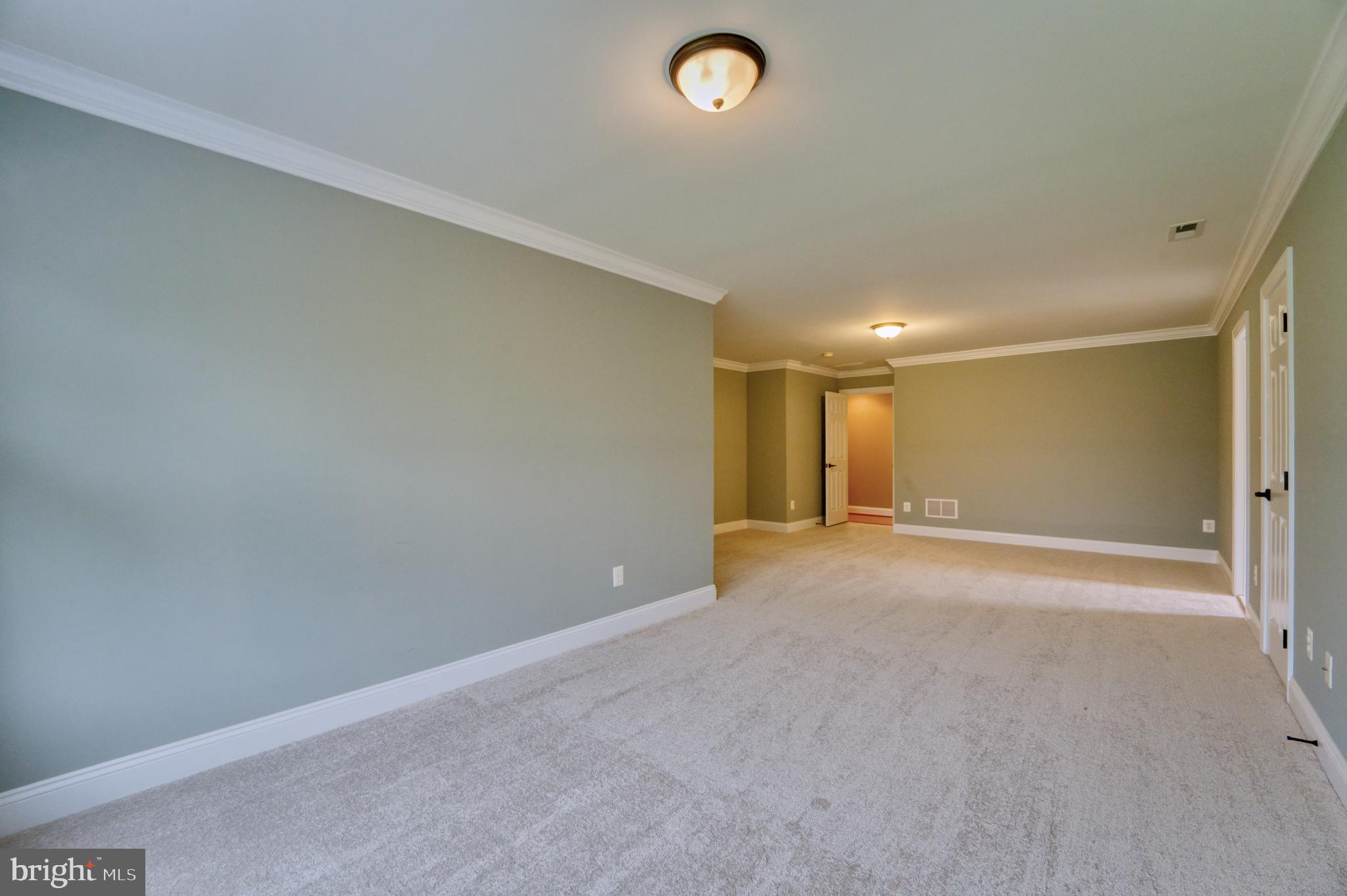 RIVER CREEK - Residential