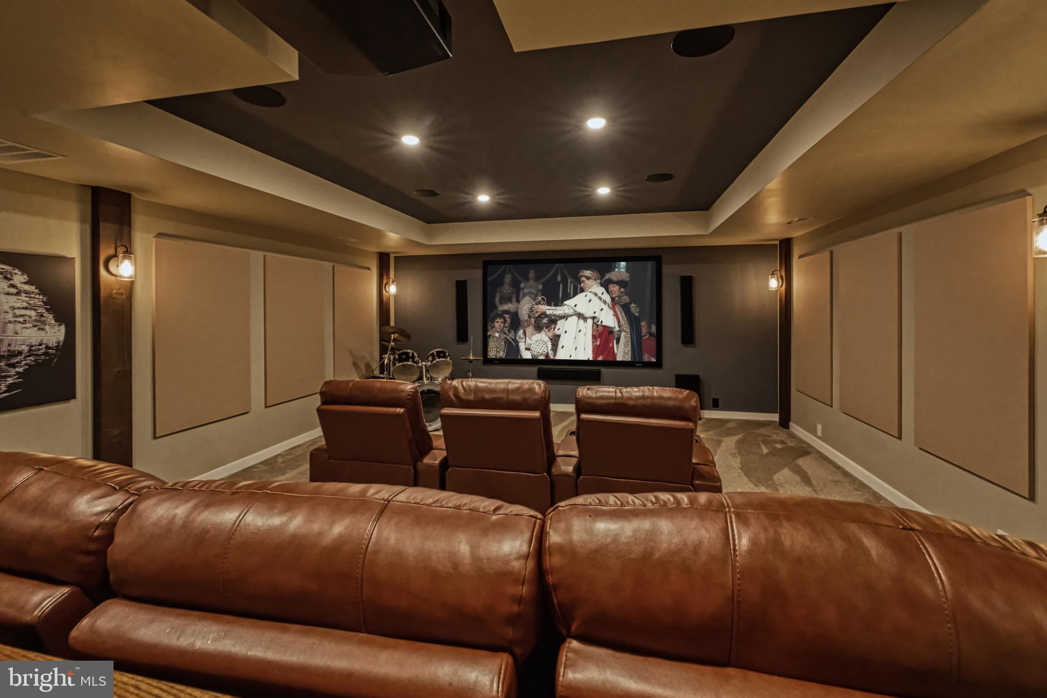 RIVER CREEK - Residential