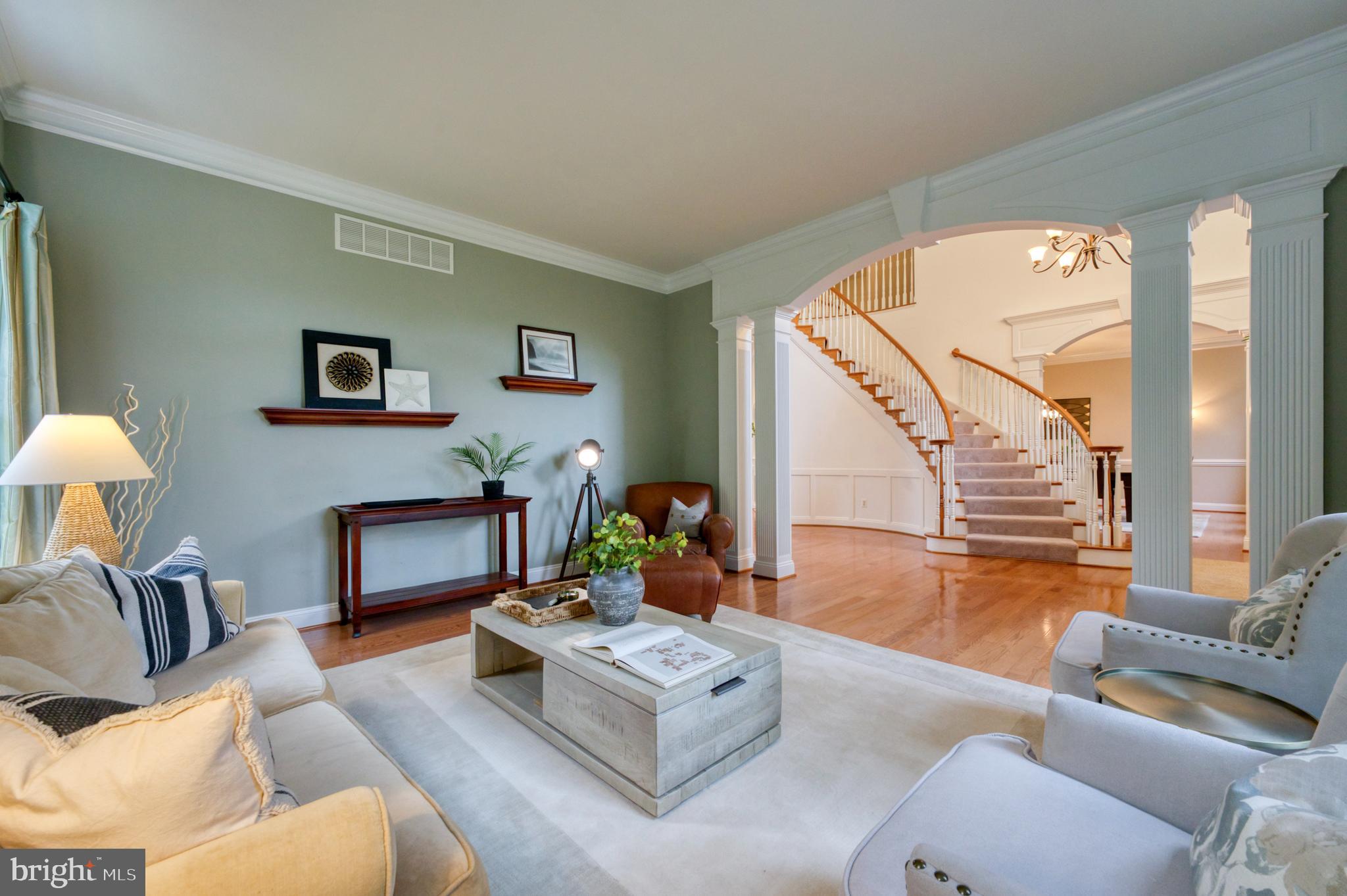 RIVER CREEK - Residential