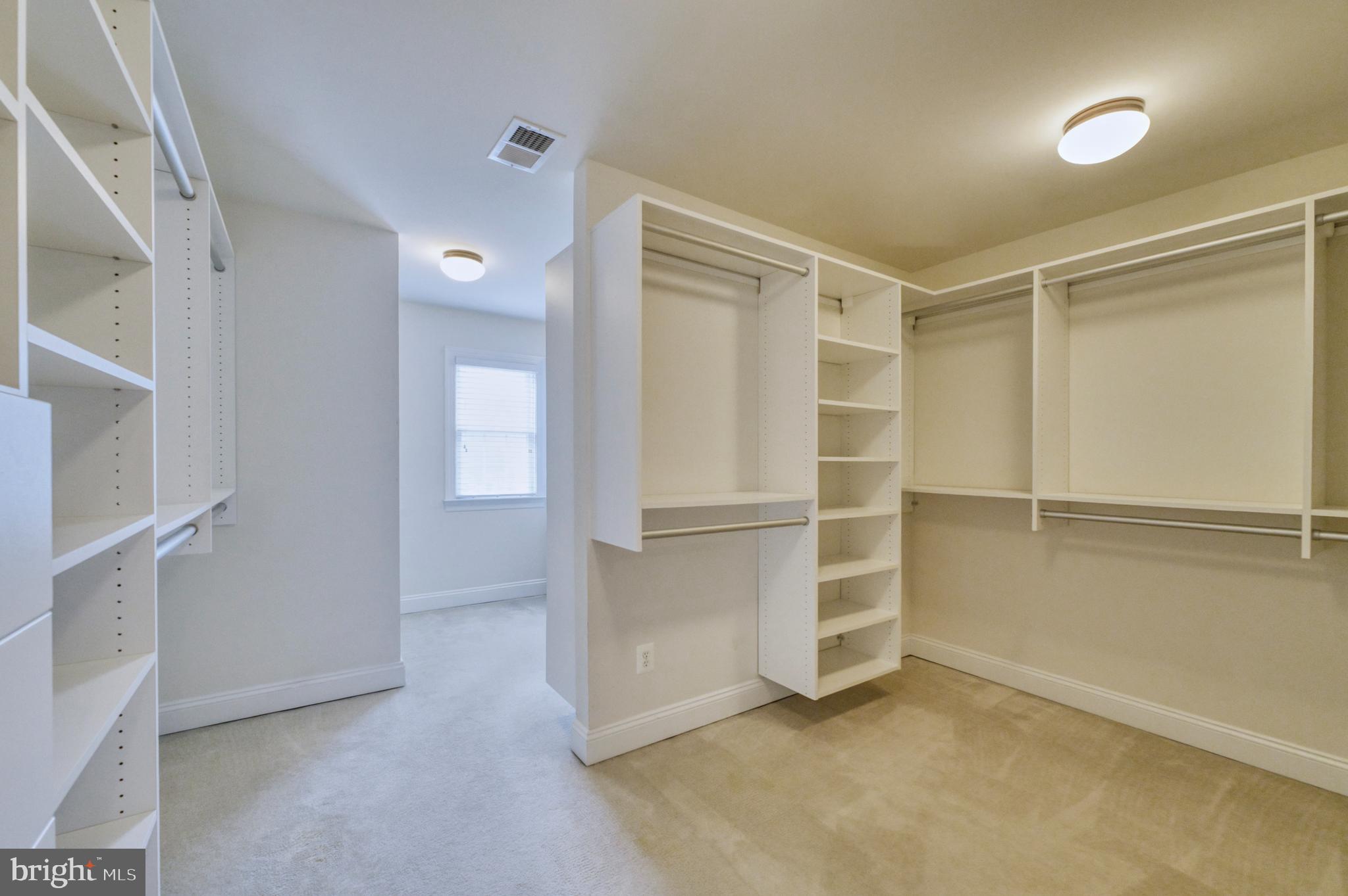 RIVER CREEK - Residential