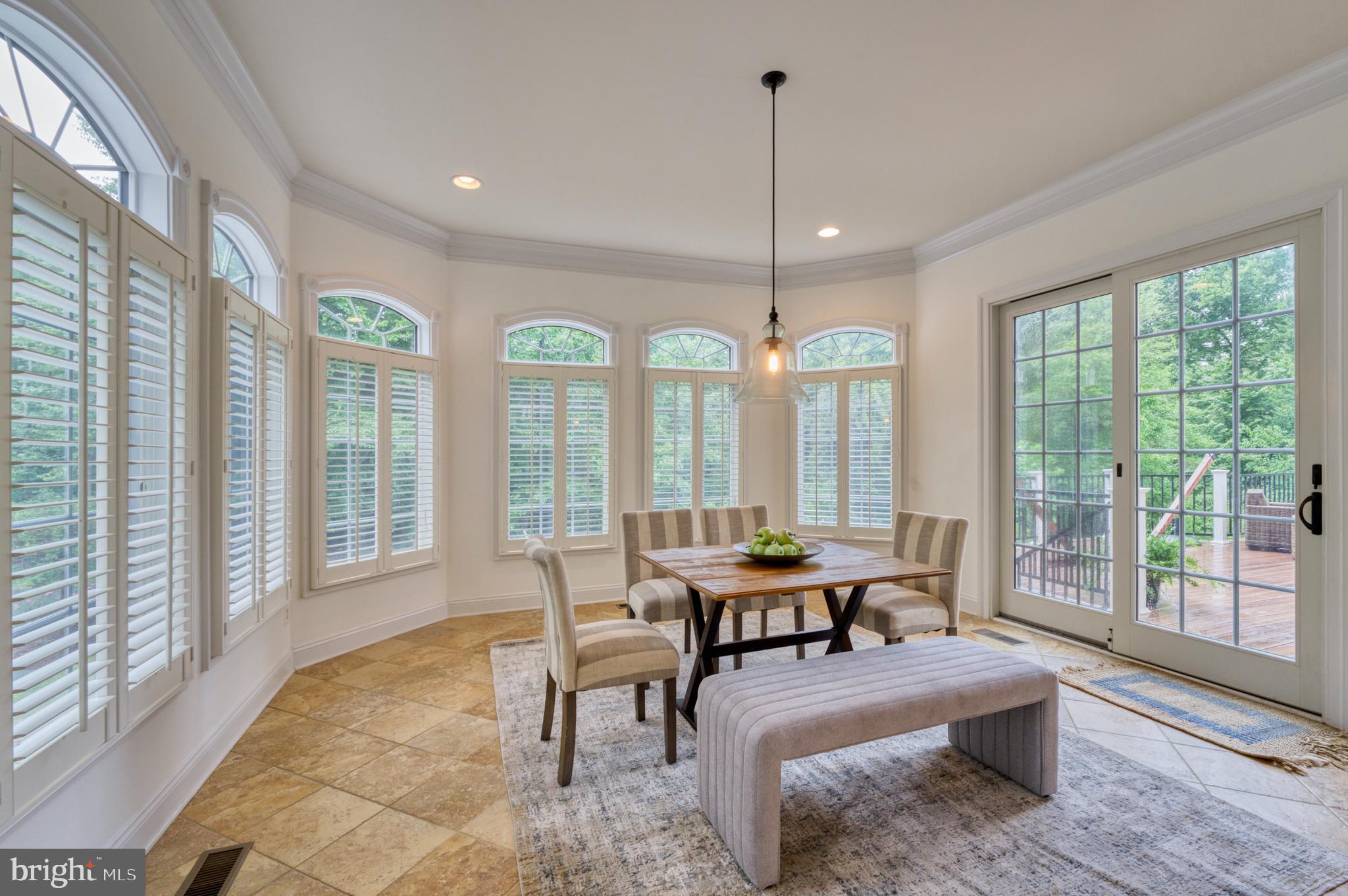 RIVER CREEK - Residential