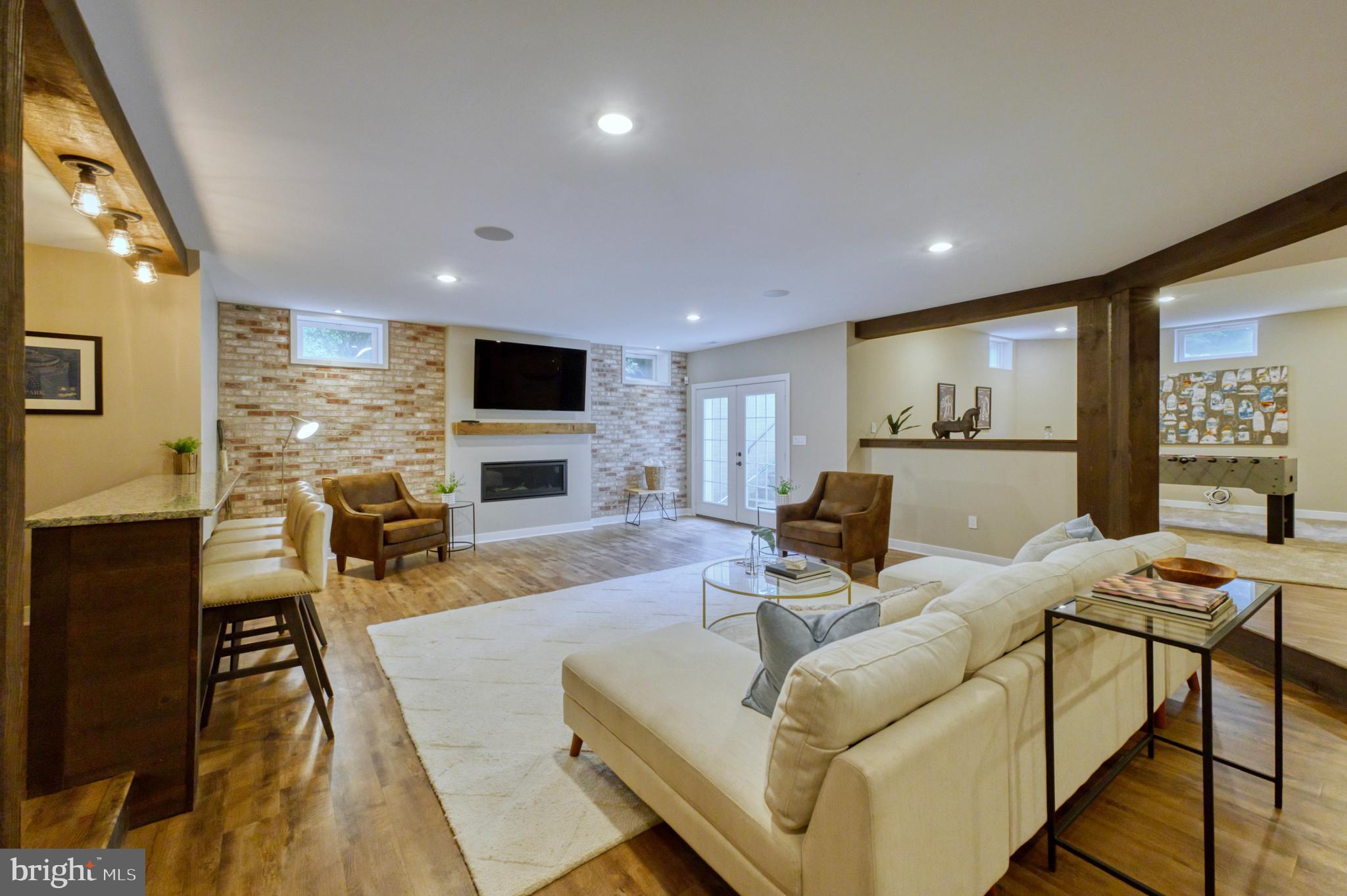 RIVER CREEK - Residential