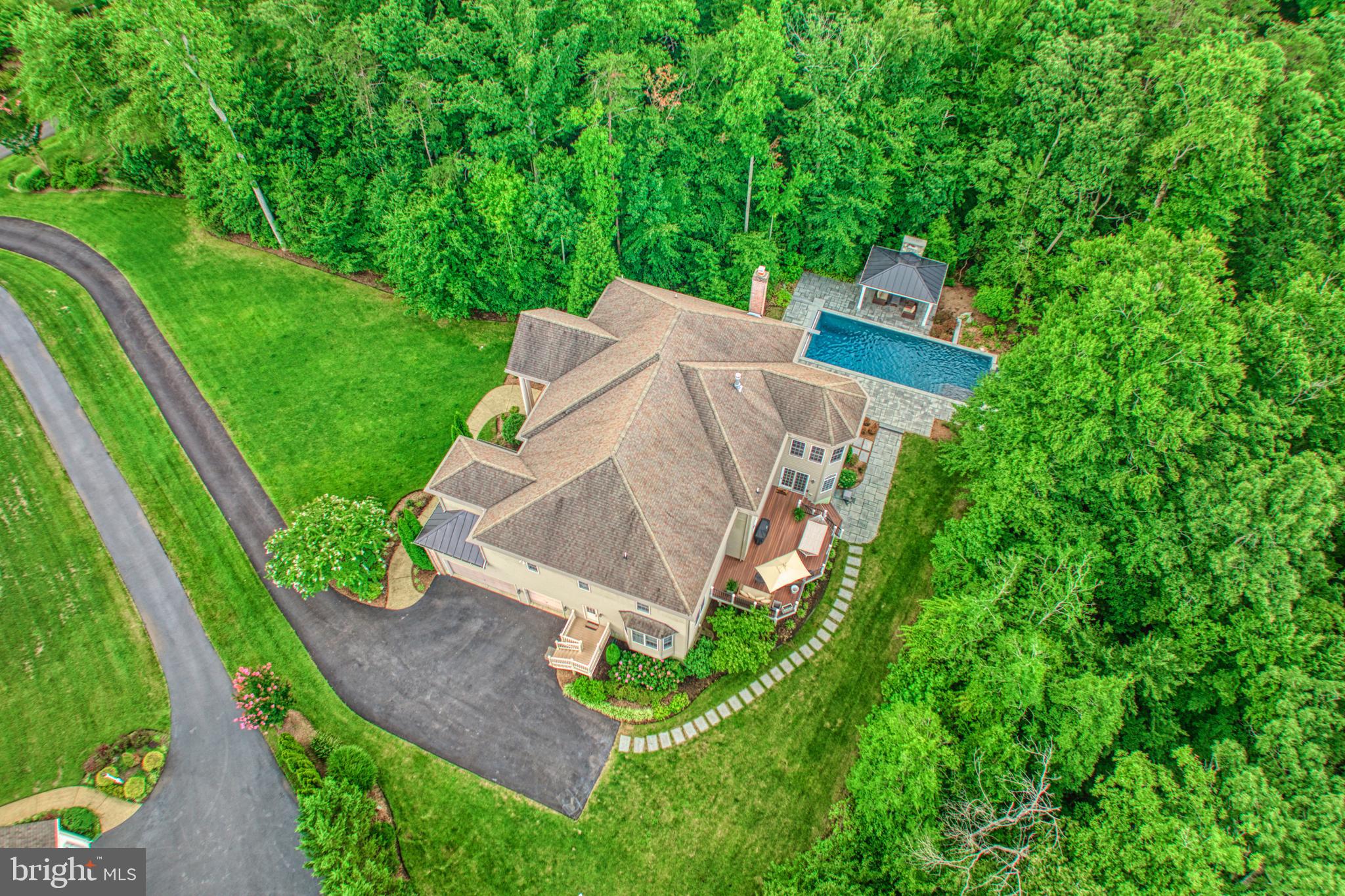 RIVER CREEK - Residential