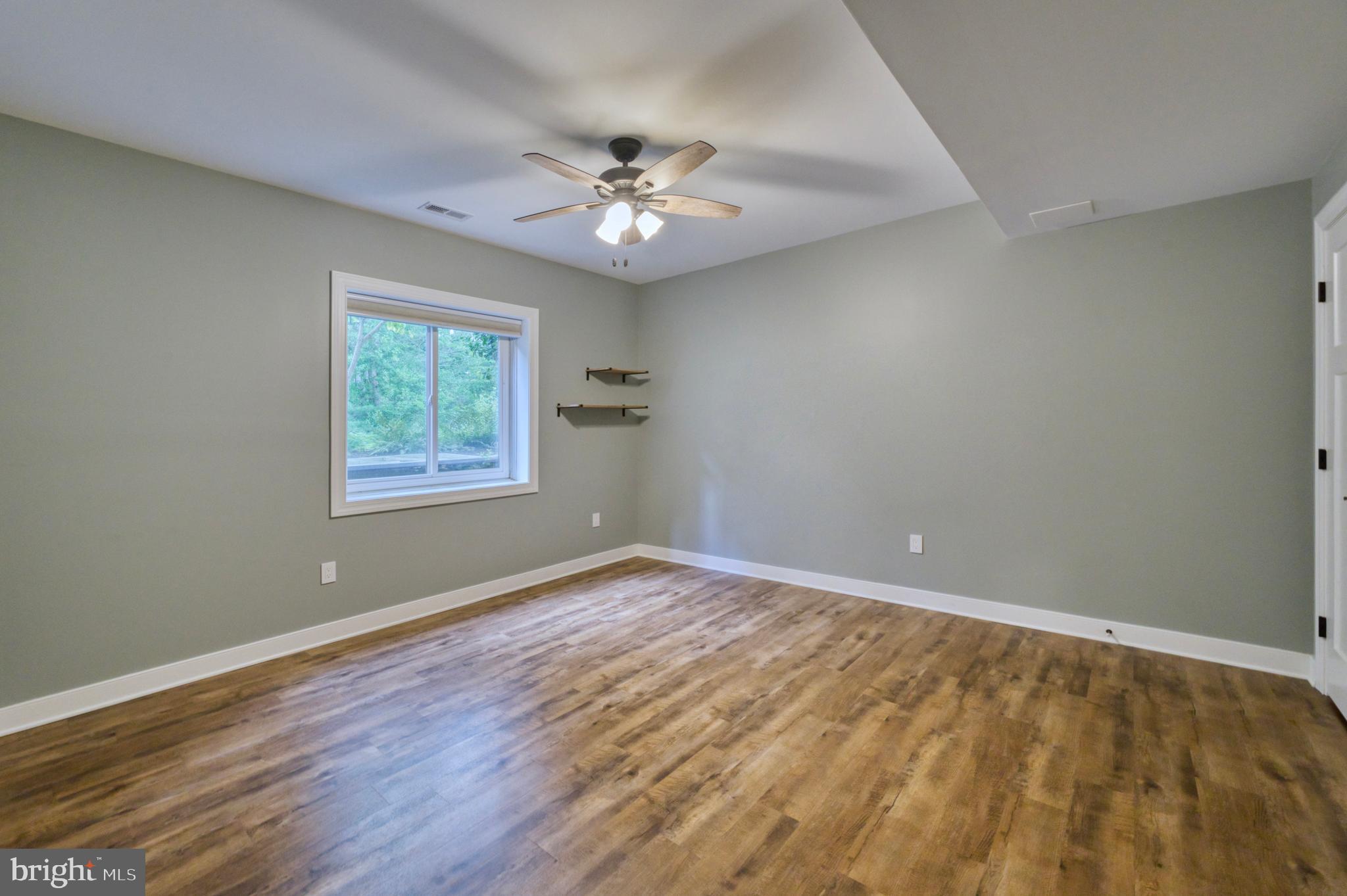 RIVER CREEK - Residential