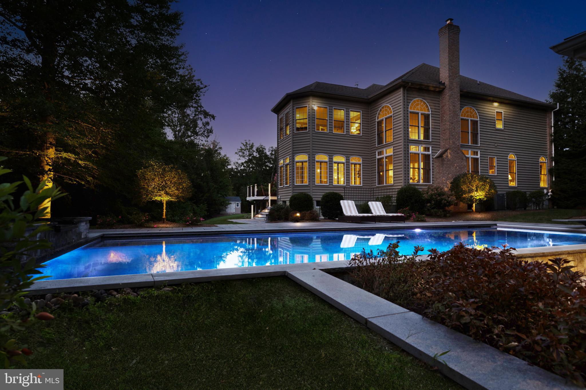 RIVER CREEK - Residential