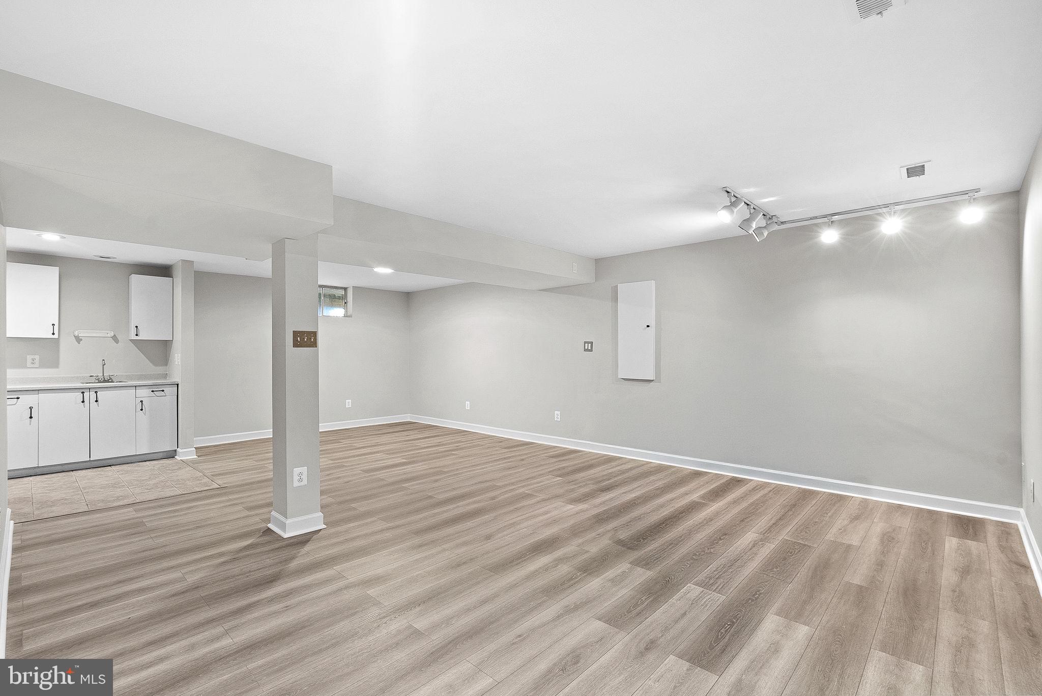 AQUIA HARBOUR - Residential