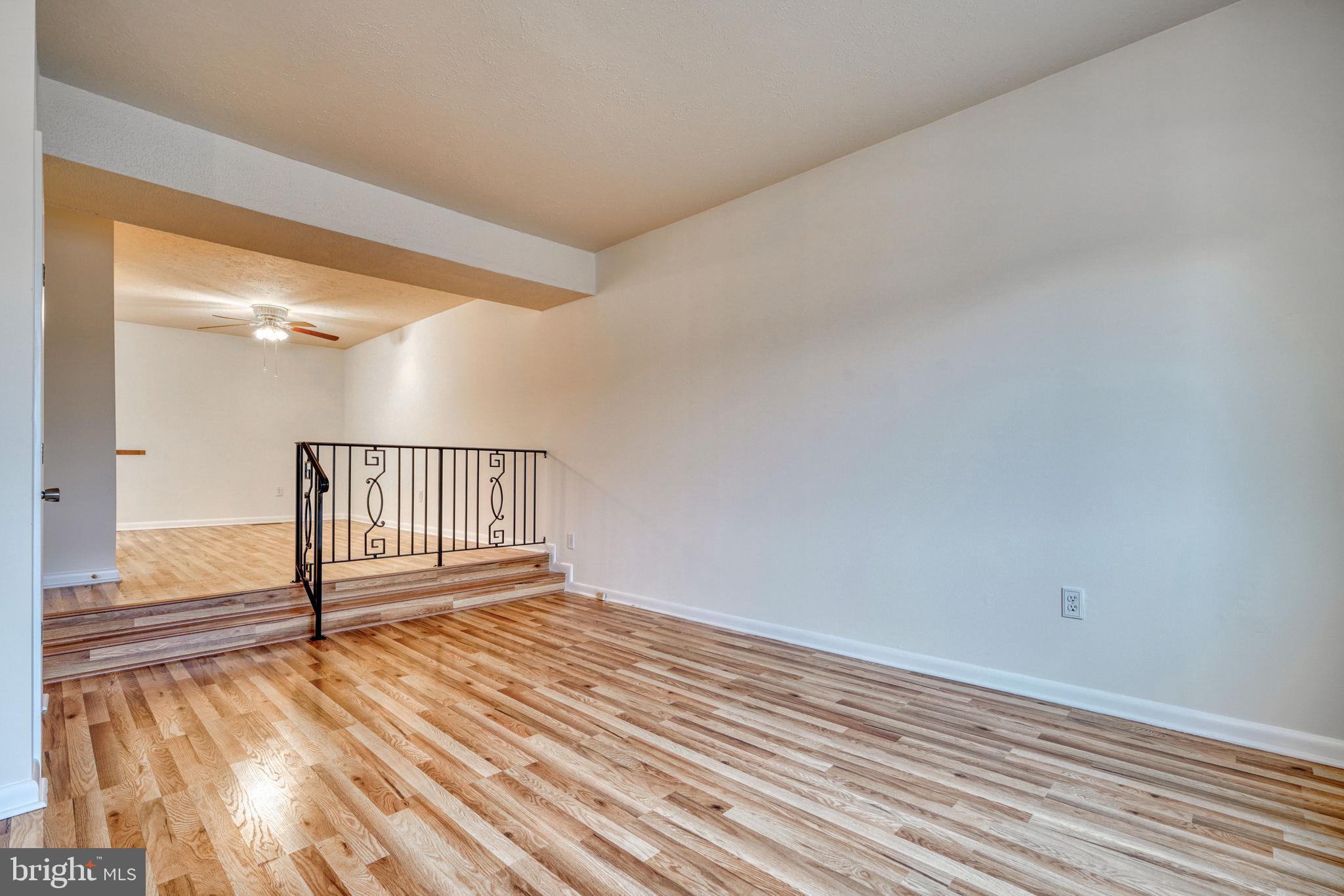 DUNSHIRE TOWNHOUSES - Residential