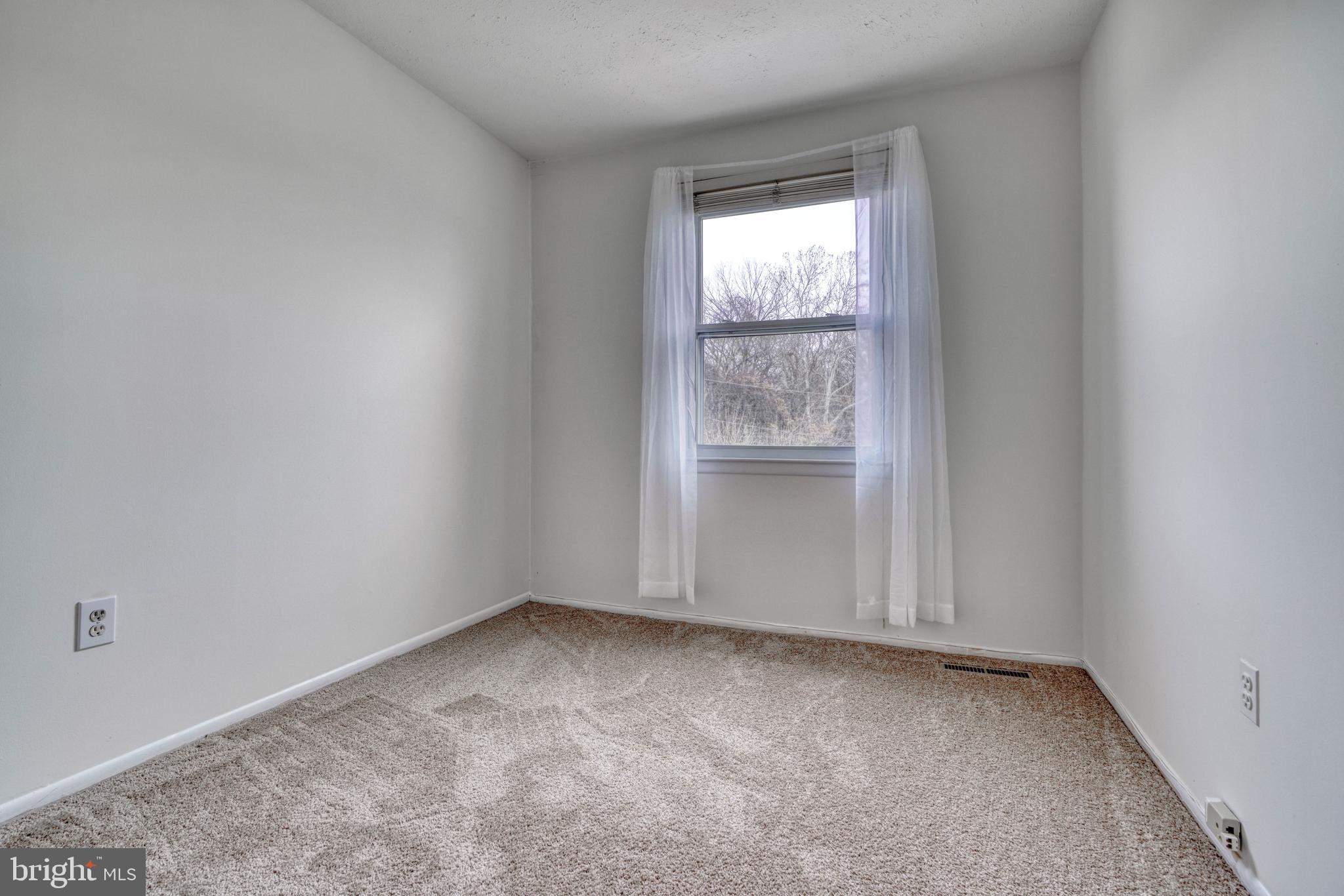 DUNSHIRE TOWNHOUSES - Residential