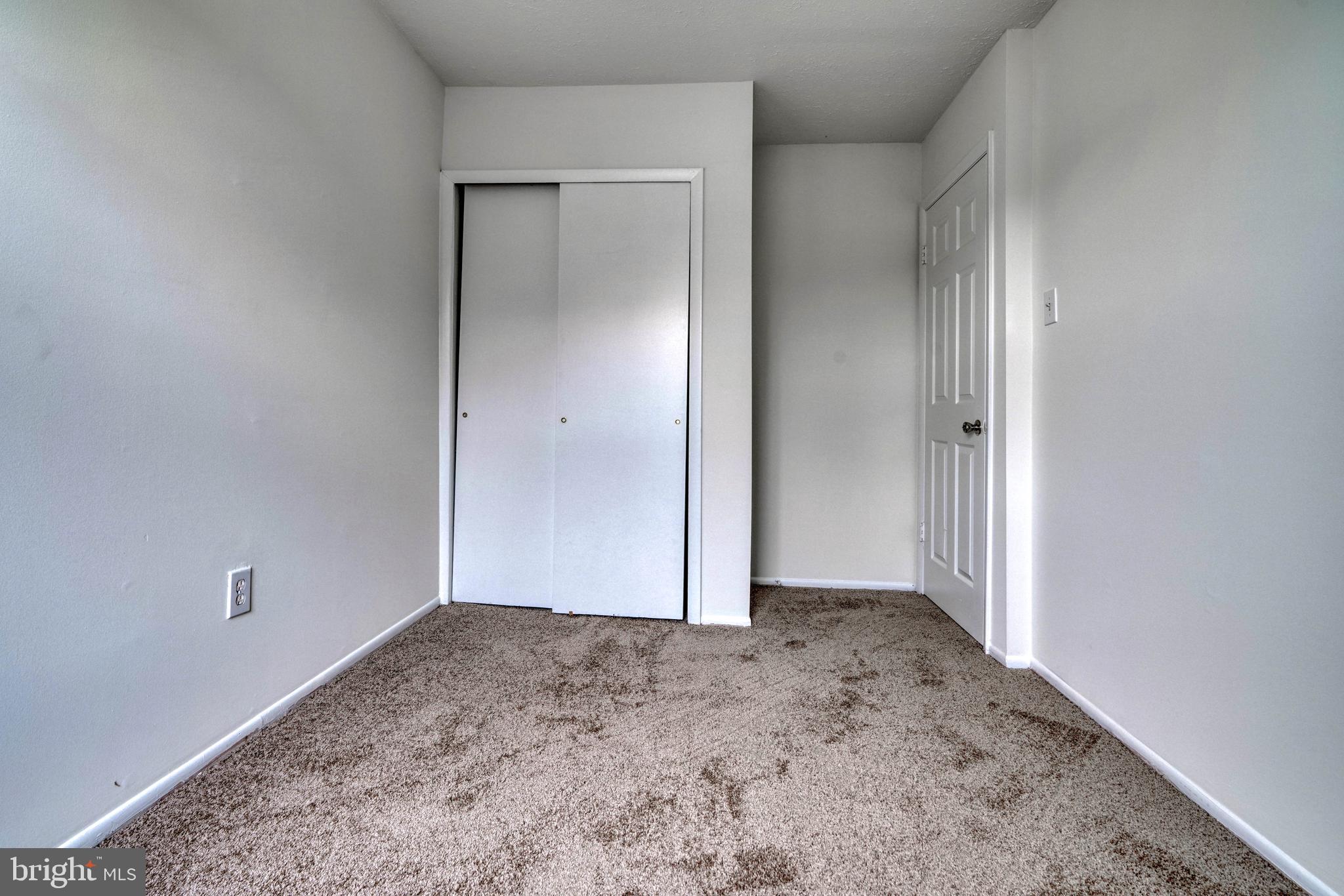 DUNSHIRE TOWNHOUSES - Residential