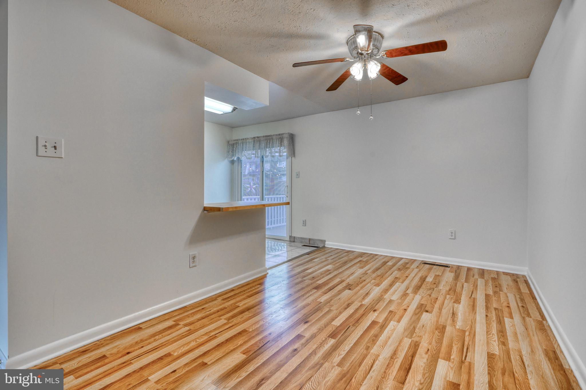 DUNSHIRE TOWNHOUSES - Residential