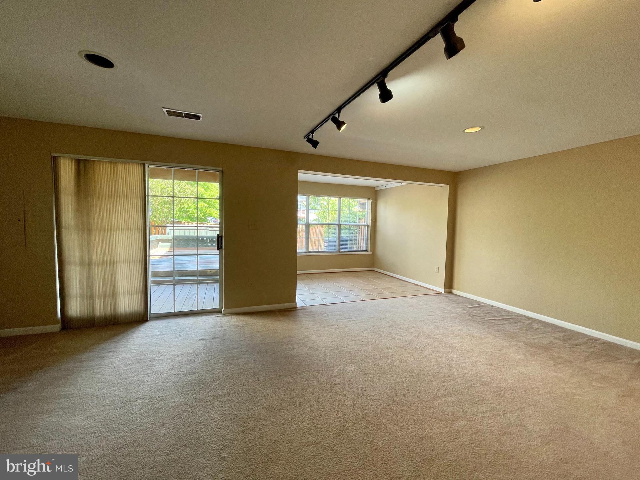 COMPTON VILLAGE - Residential