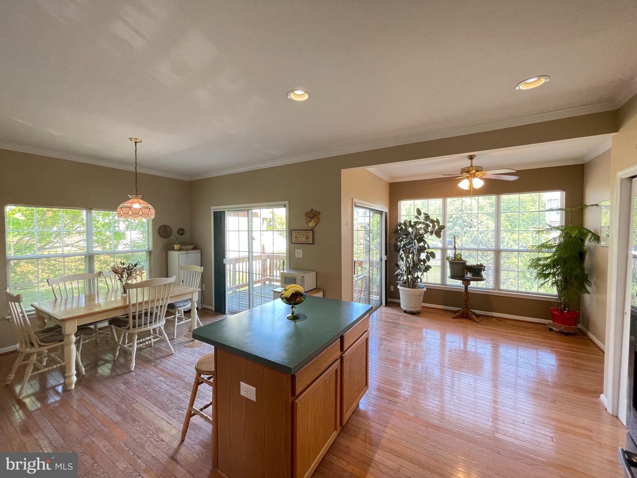 COMPTON VILLAGE - Residential