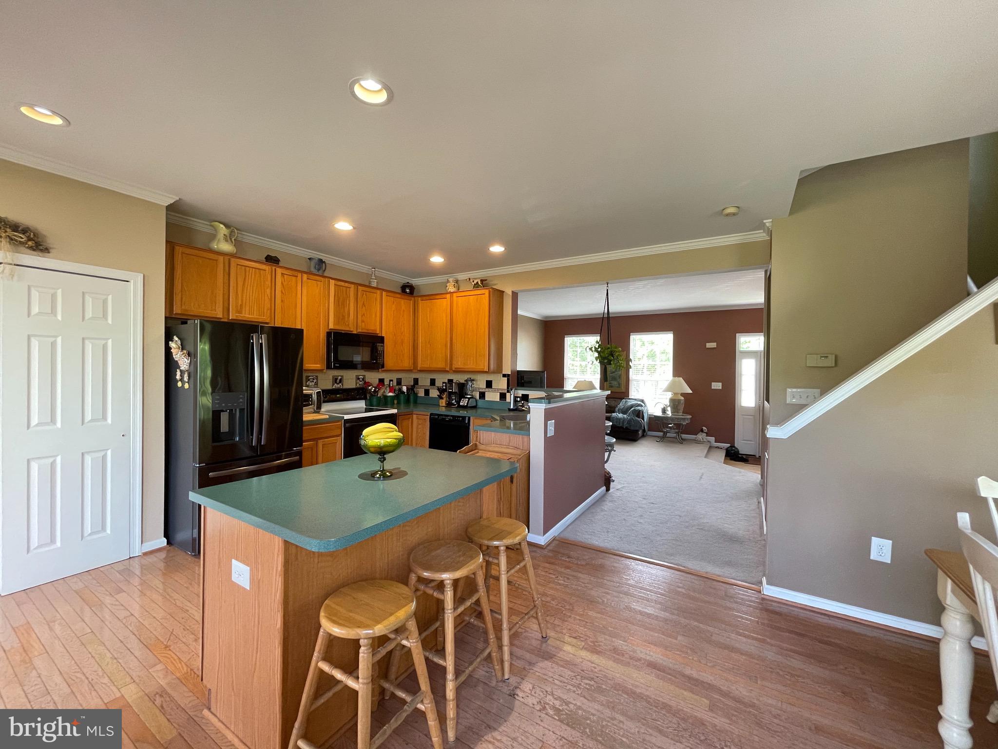 COMPTON VILLAGE - Residential