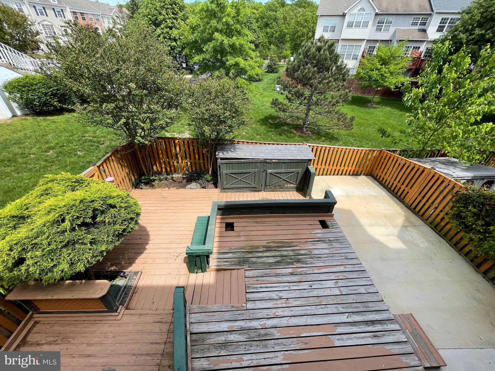 COMPTON VILLAGE - Residential