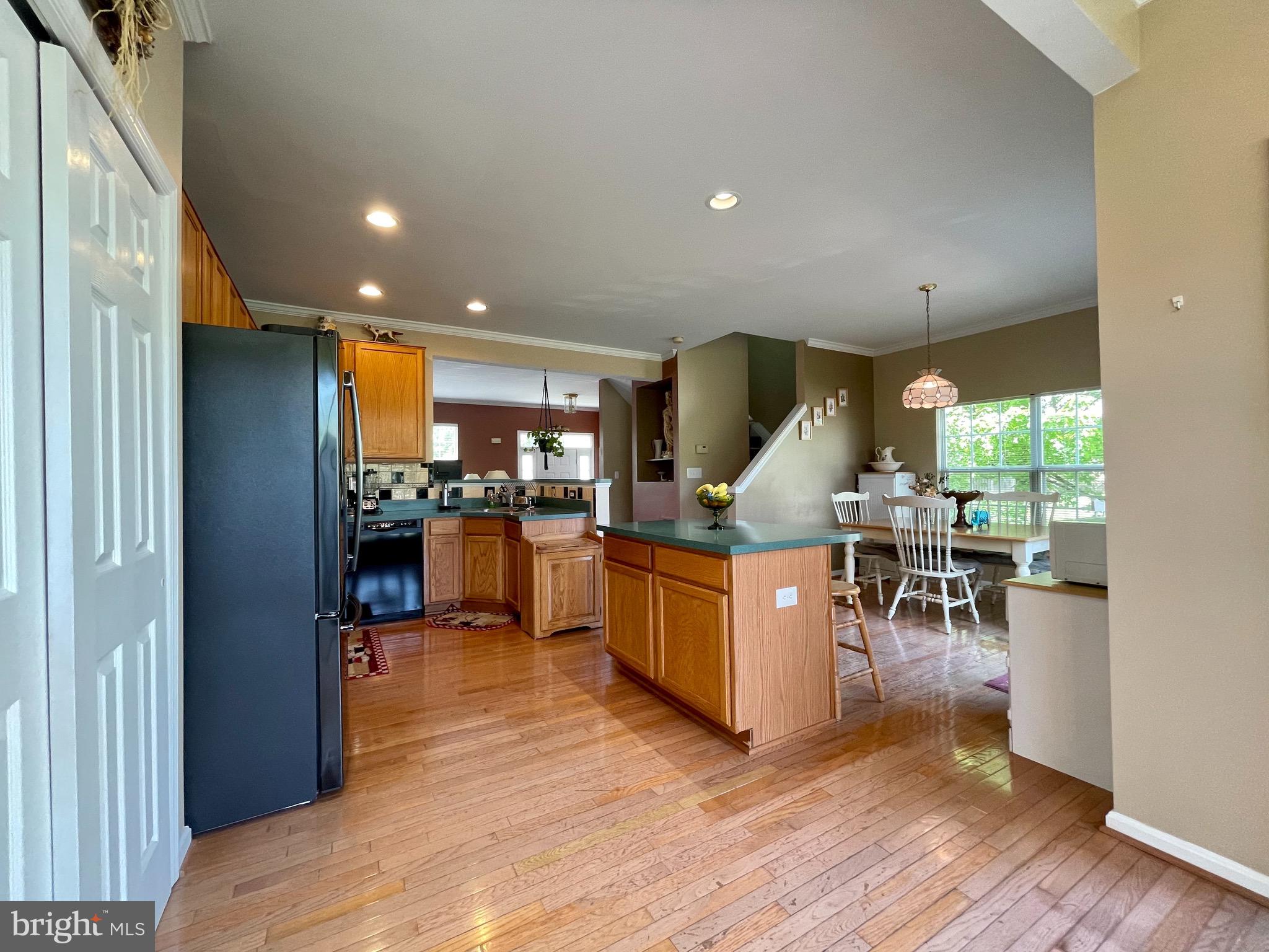 COMPTON VILLAGE - Residential