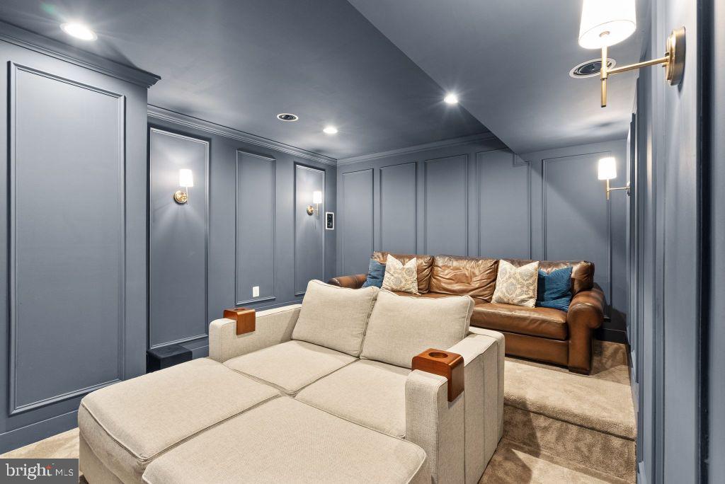 INDIAN SPRINGS FARM - Residential