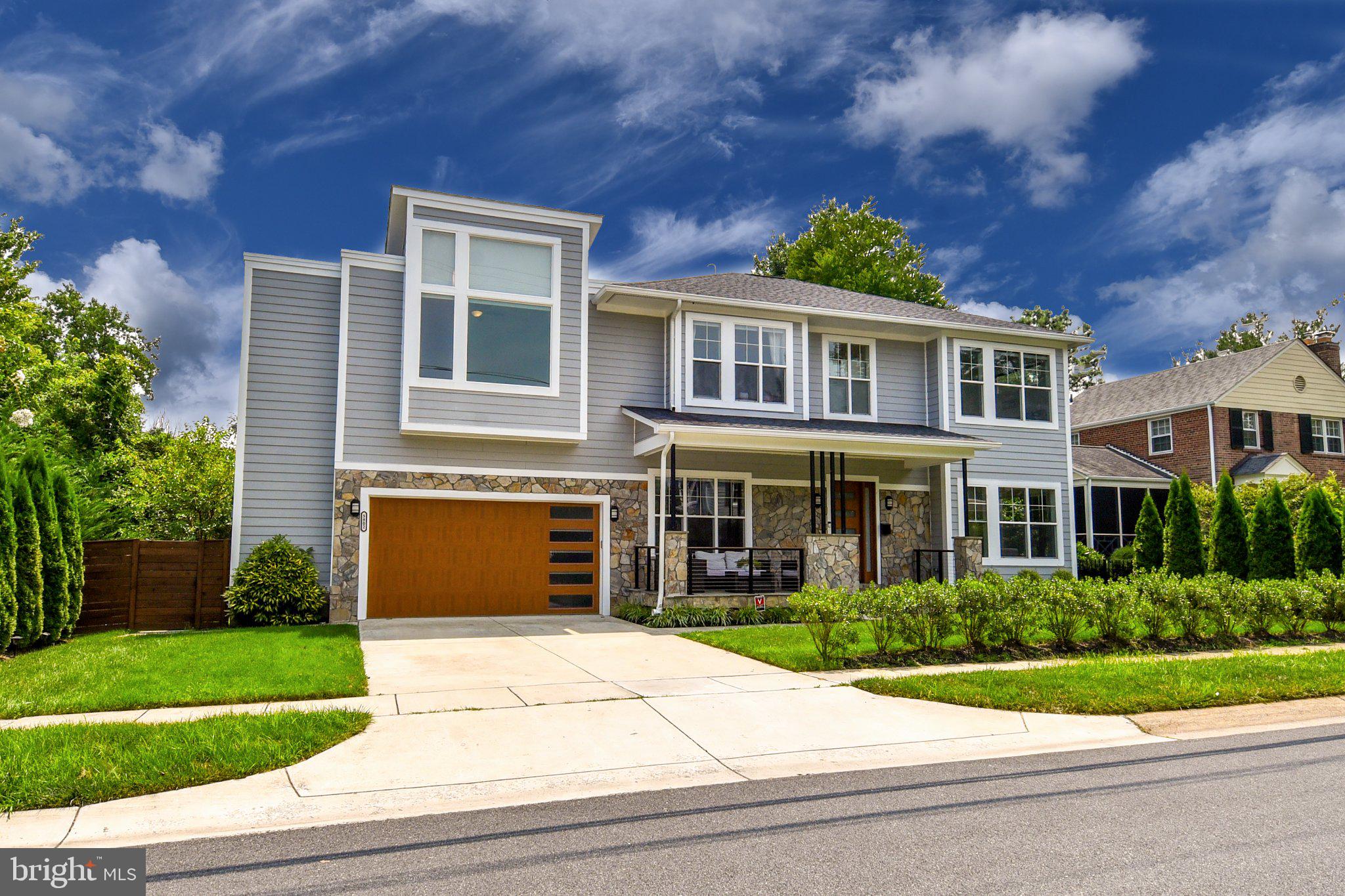 HENDRY ESTATES - Residential