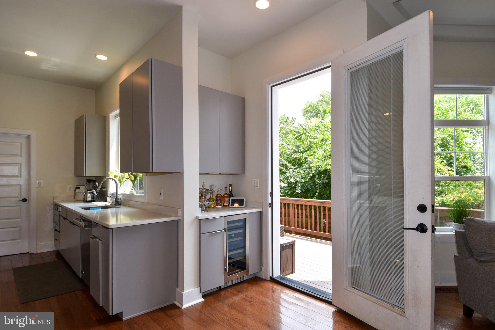 HENDRY ESTATES - Residential